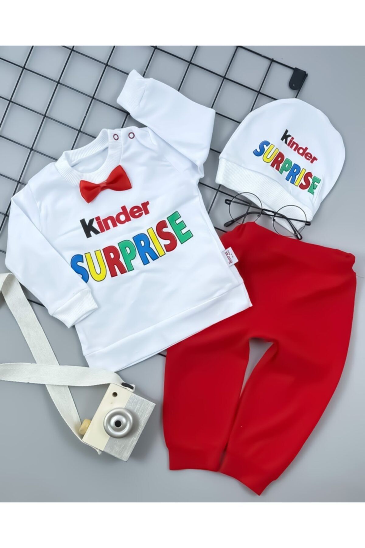 Çocuksan Bebek Papyonlu Surprise Baskılı Takım