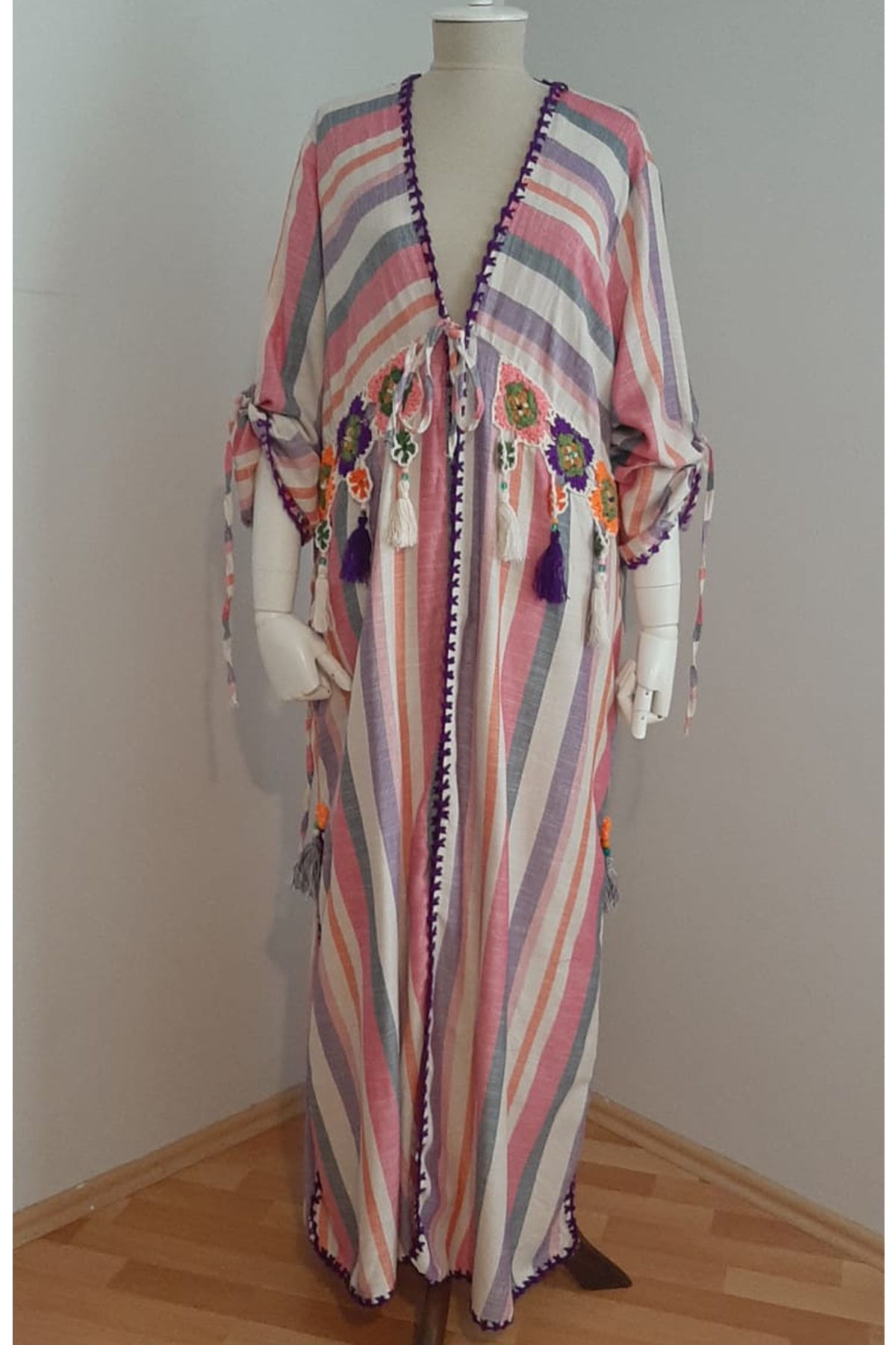 AYASOFYA OTANTIK Butik Yazma Kadın Pembe Çizgili Elişi Işleme Detaylı Pareo Kaftan