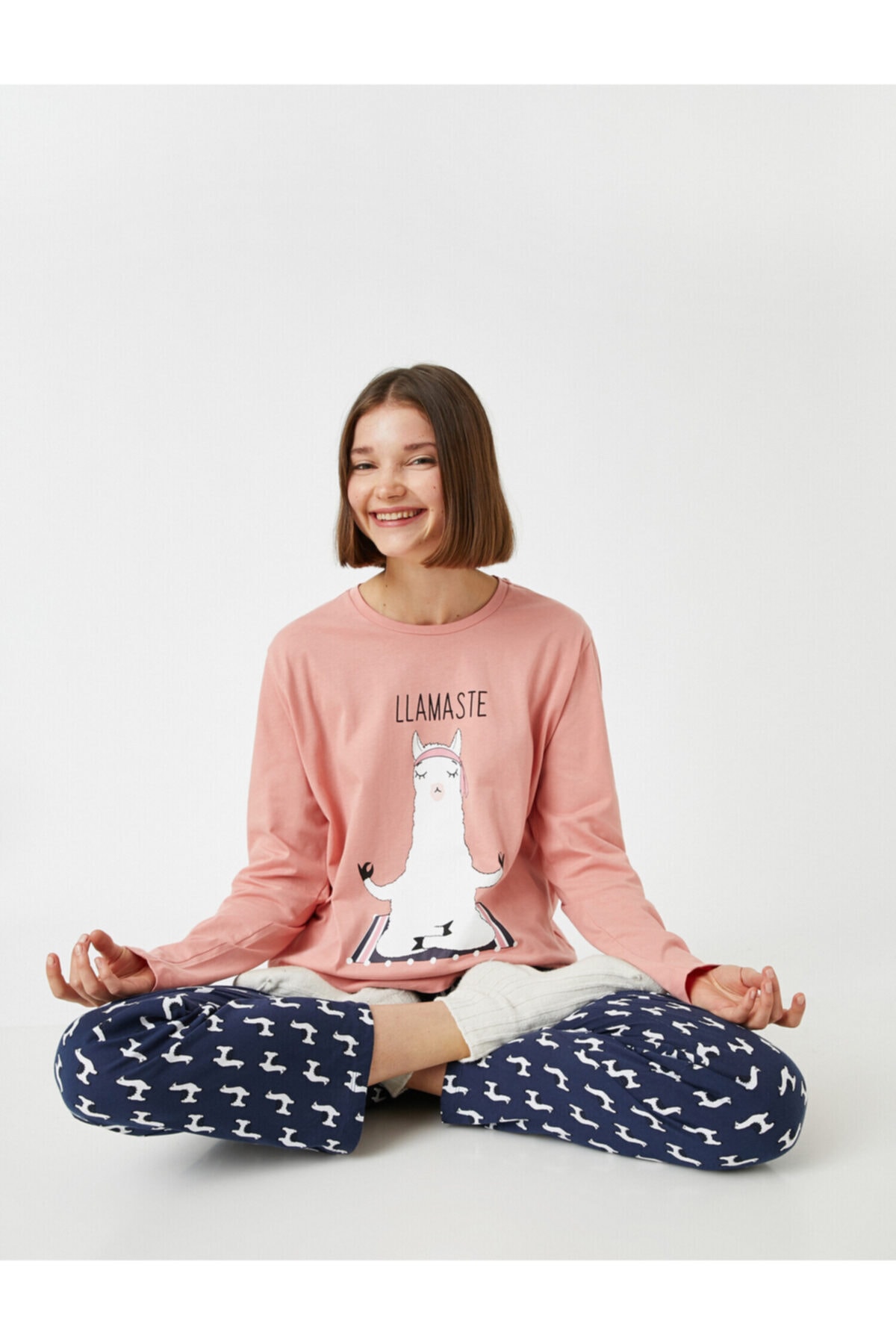 Koton Desenli Baskılı Uzun Kollu Pamuklu Pijama Takımı