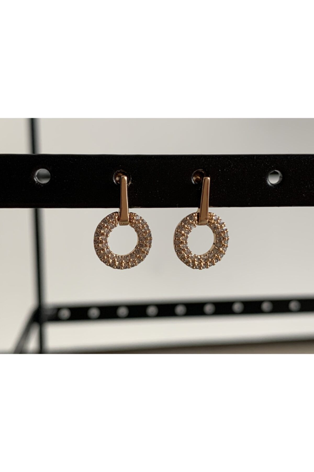 XUPING JEWELRY Xuping Vip Minimal Taşlı Gold Yuvarlak Küpe