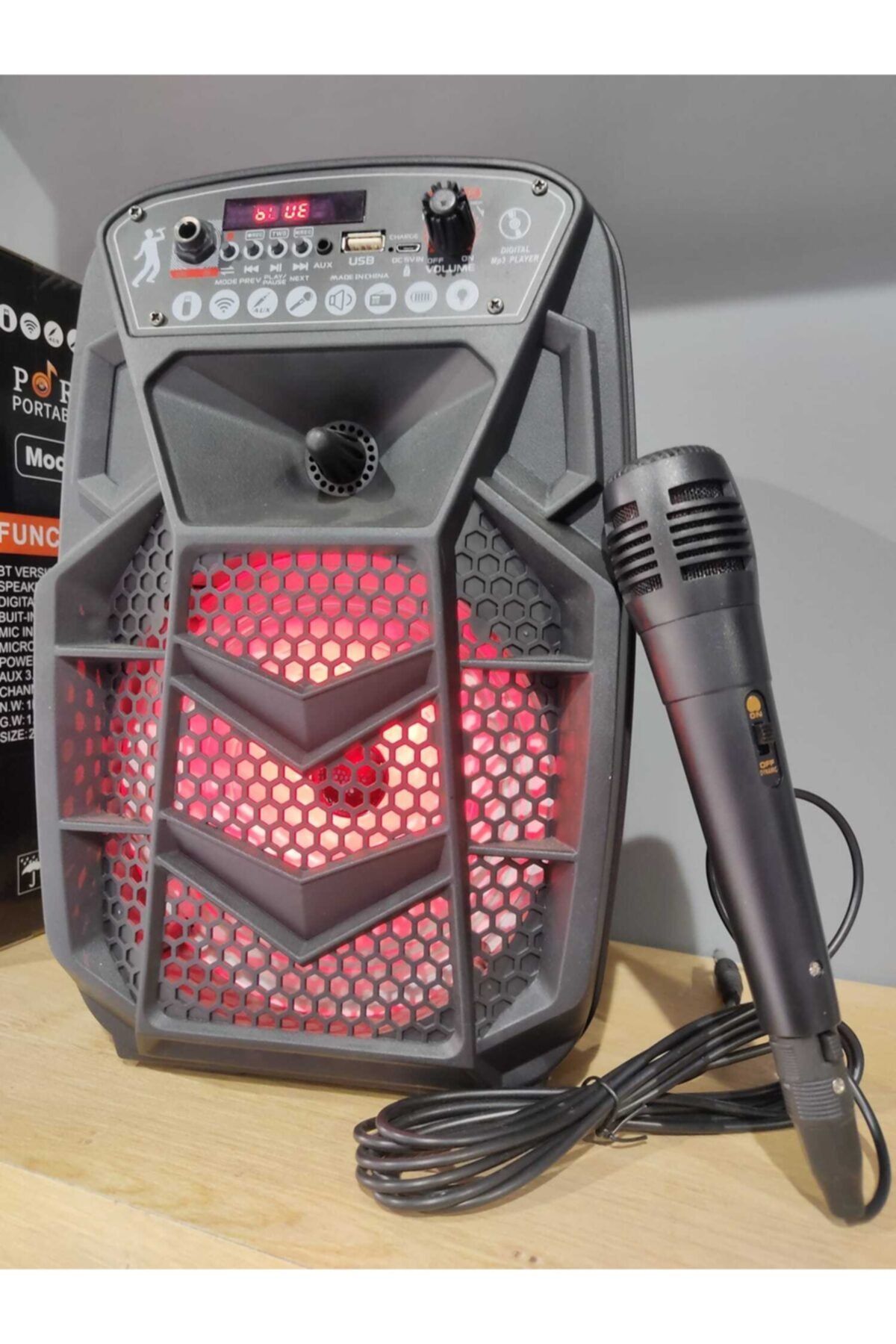 Butfulake Taşınabilir Bluetooth Hoparlör Parti Veya Toplanti Anfisi Aux Giriş