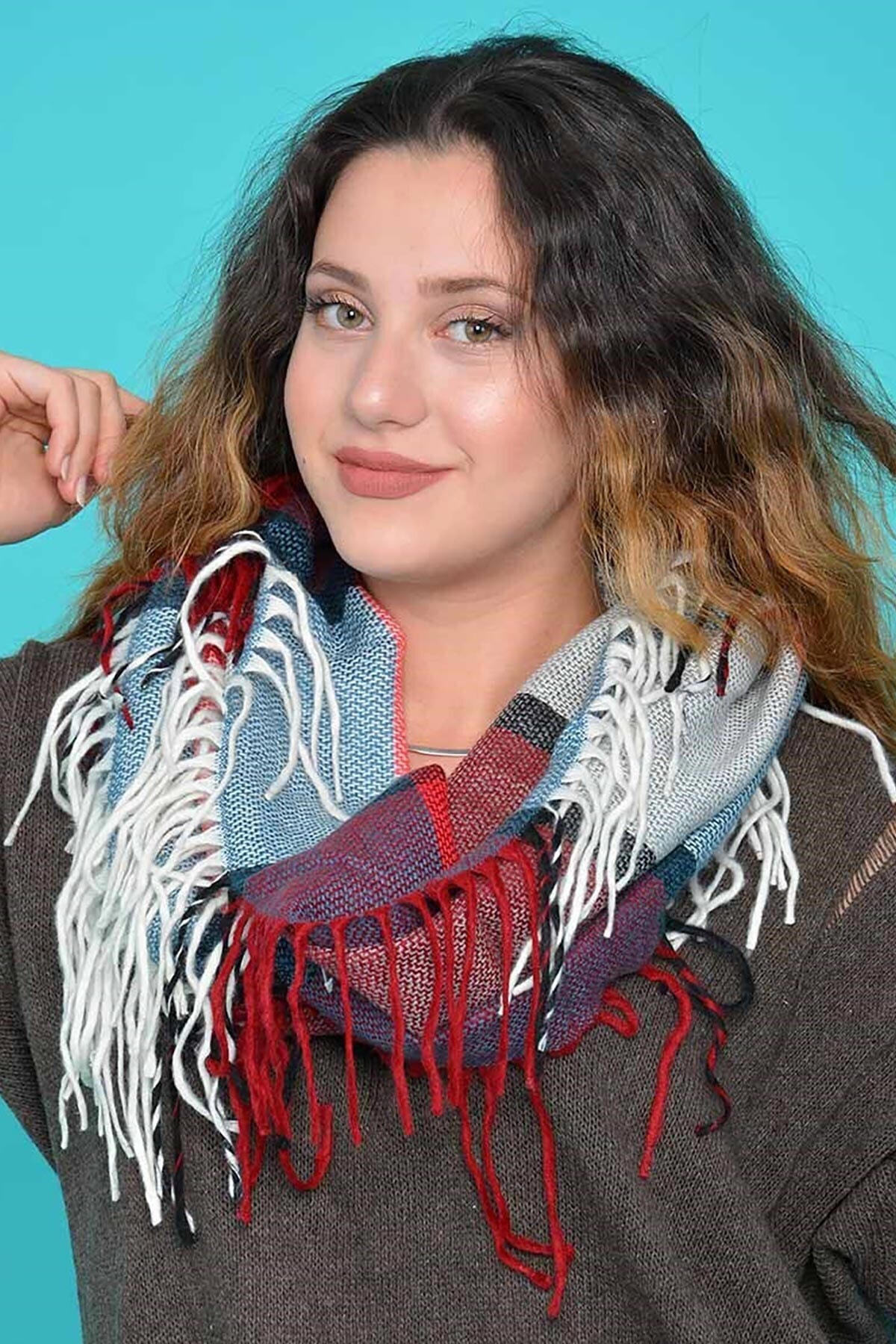 Mossta Eniola Unisex Boyunluk