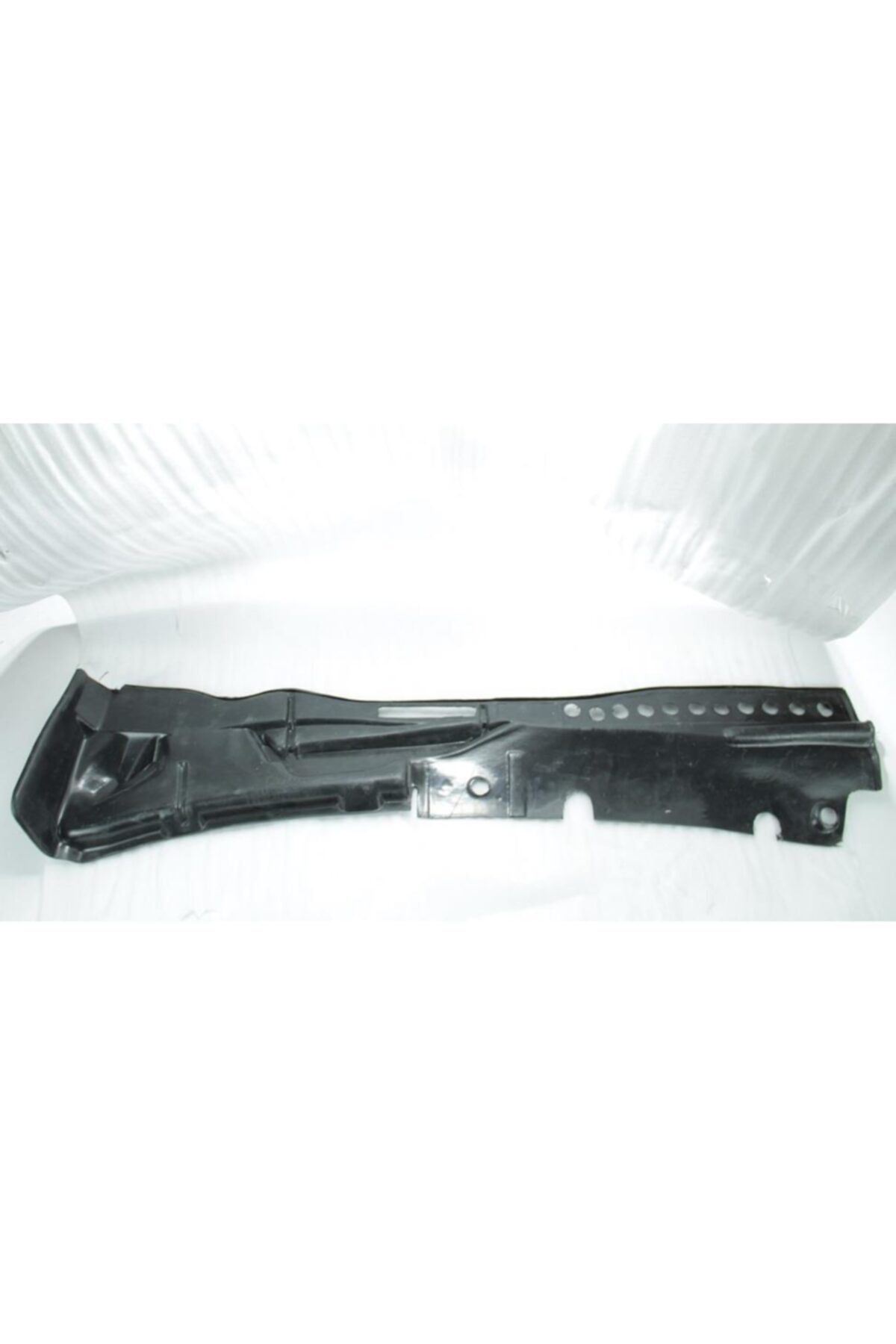 BTAP Caddy 96-03 Cam Önü Izgarası Orta 6k1819415