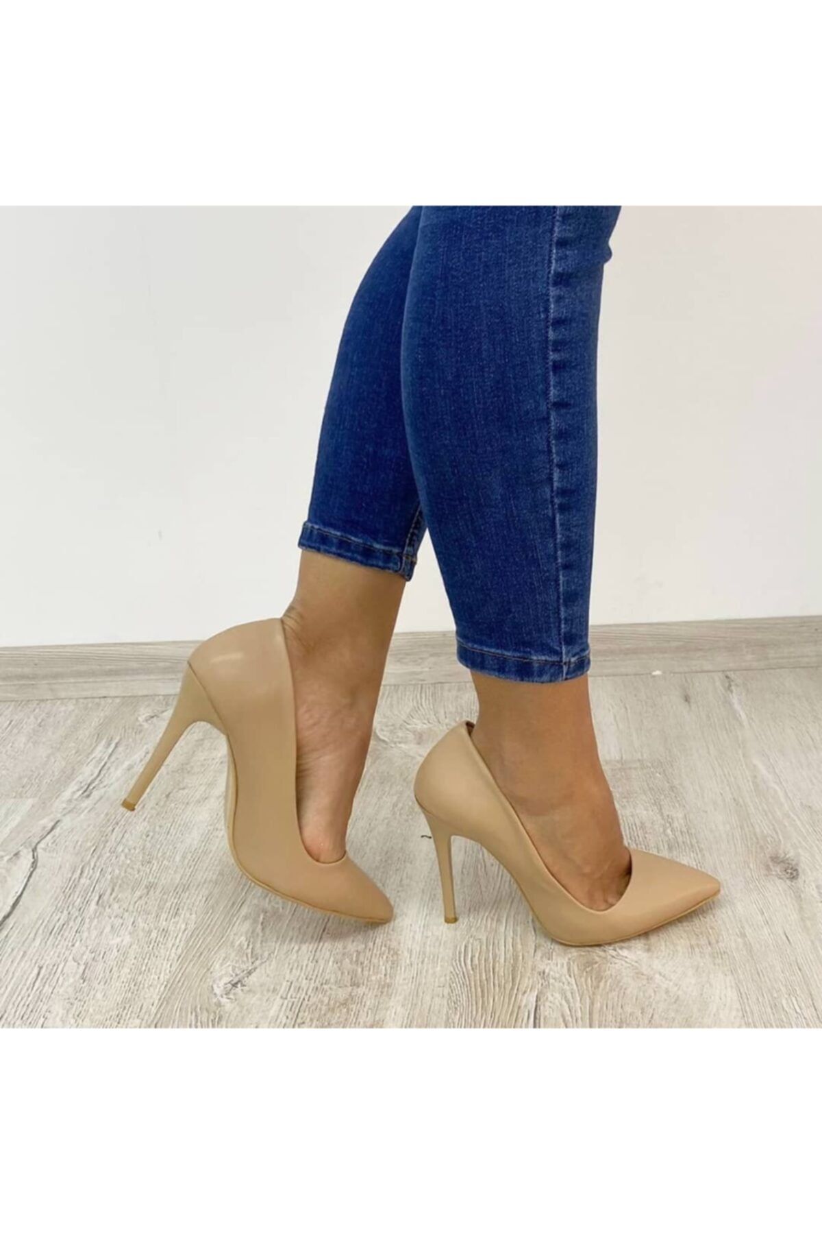SİYAH İNCİ AYAKKABI Ten Rengi Stiletto