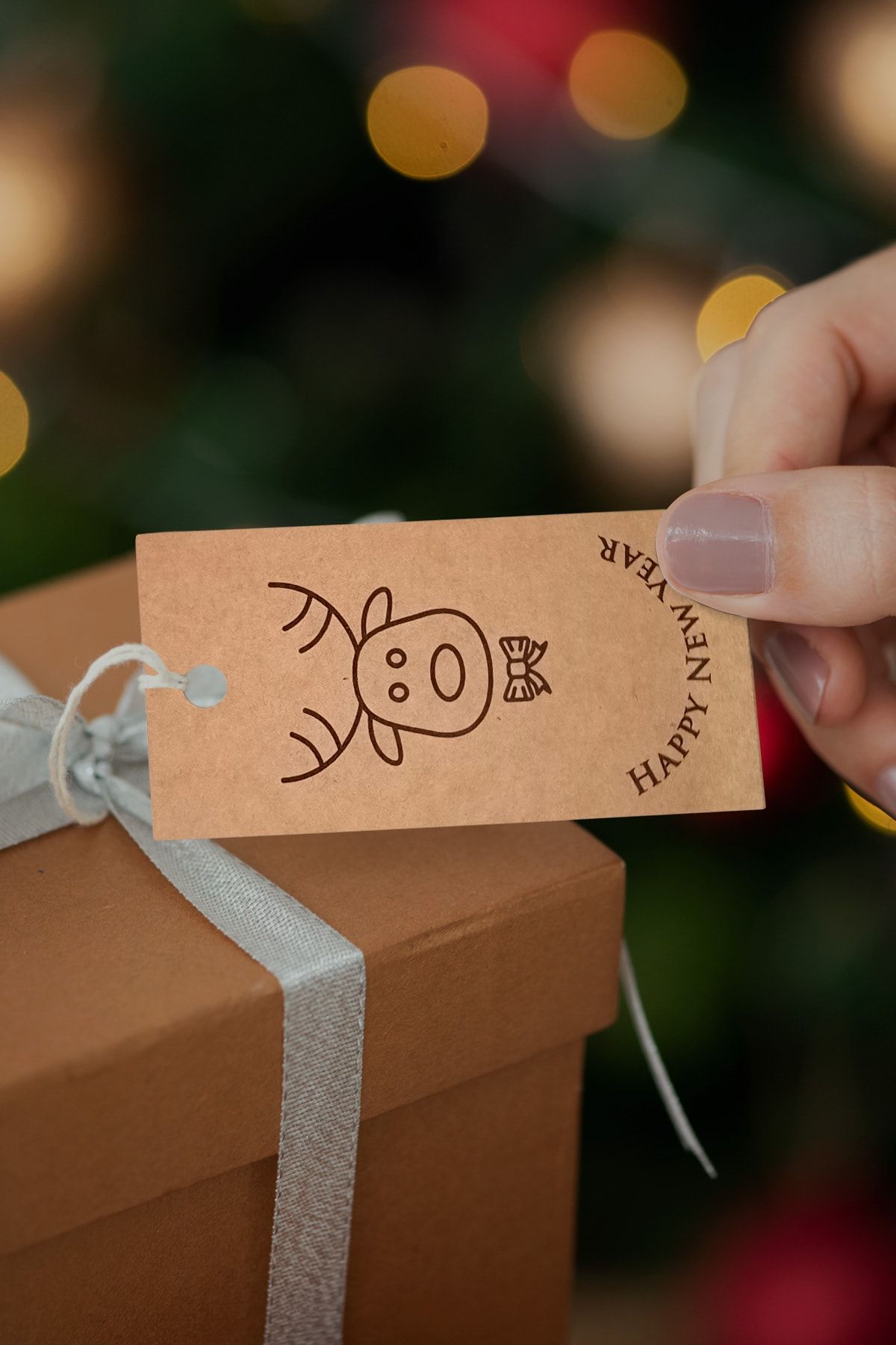 Kraffi 50 Adet Happy New Year Temalı Sevimli Geyik Kraft Ürün - Paket - Ambalaj - Yılbaşı Etiketi
