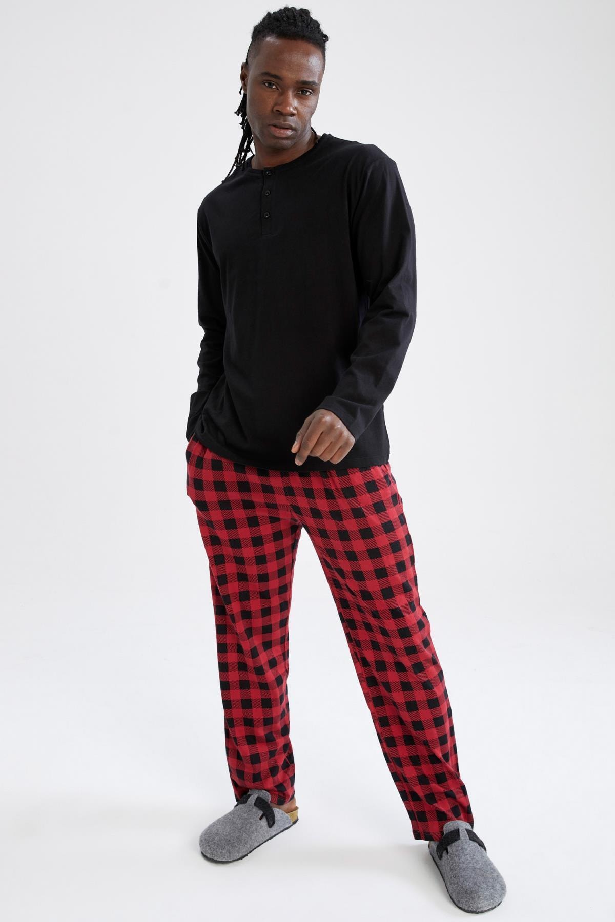 DeFacto Fit Regular Fit Kare Desenli Pijama Takımı