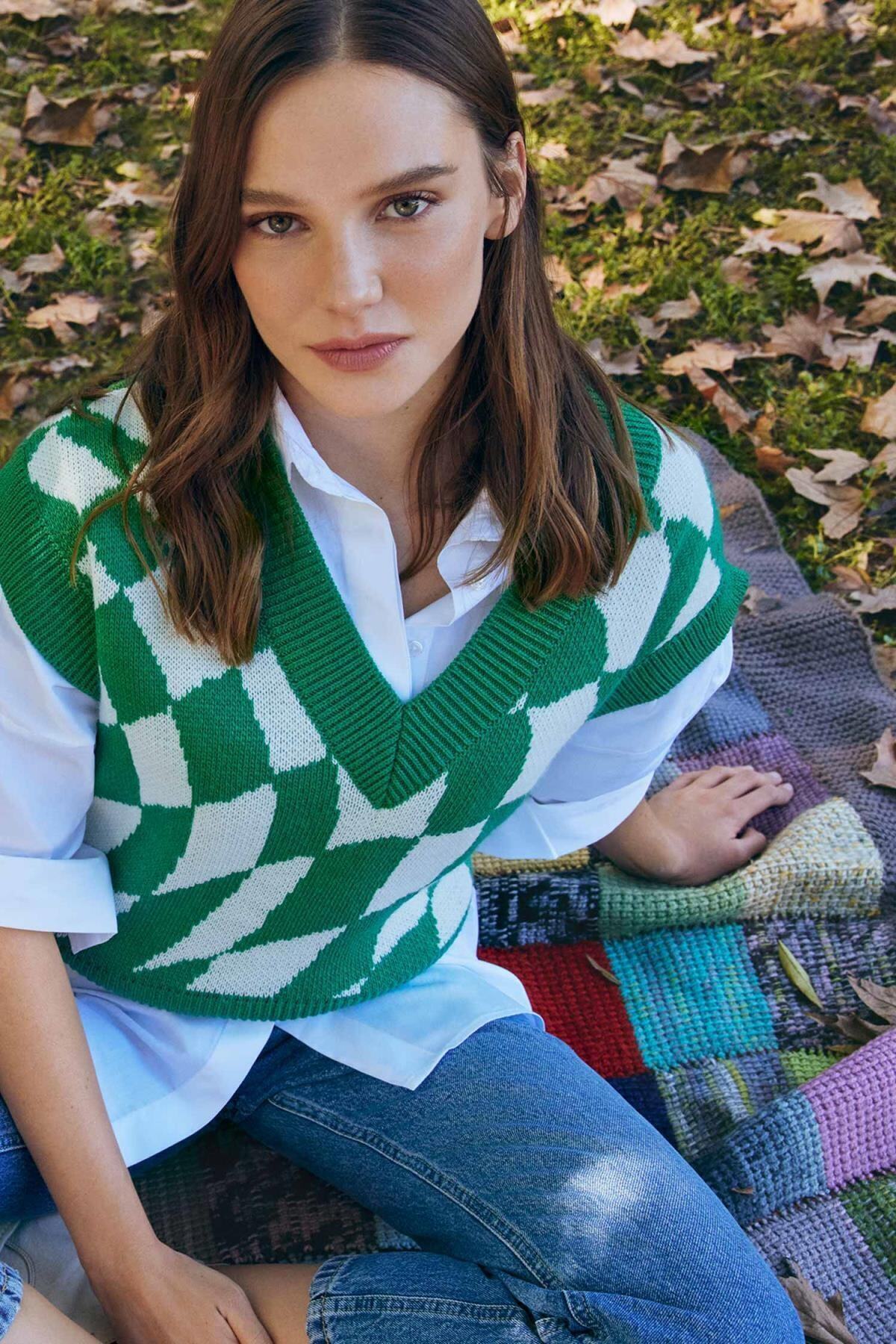 DeFacto Coool Regular Fit V Yaka Yelek