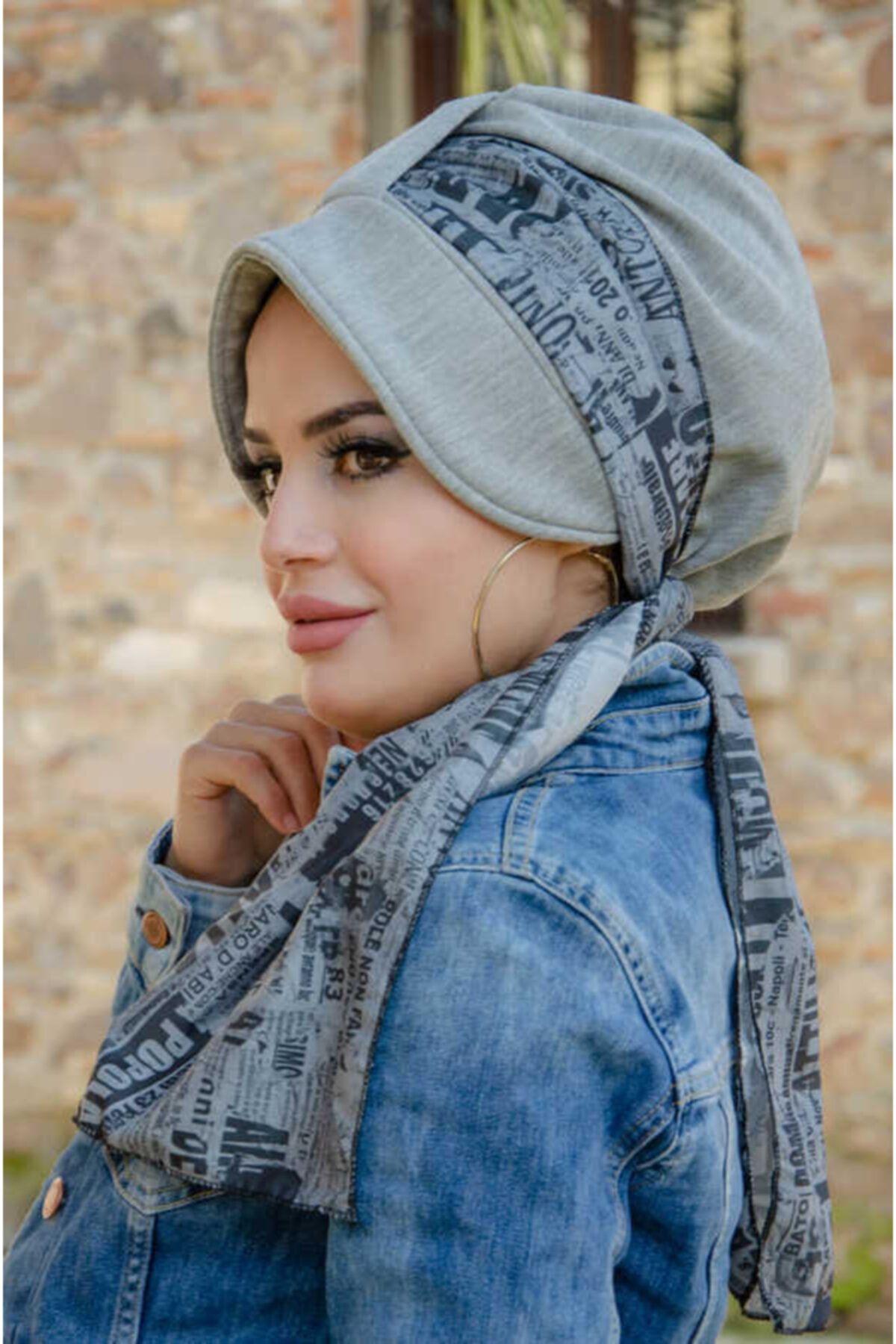 Aişe tesettür Kadın  Gri Siyah Şapkalı Bone