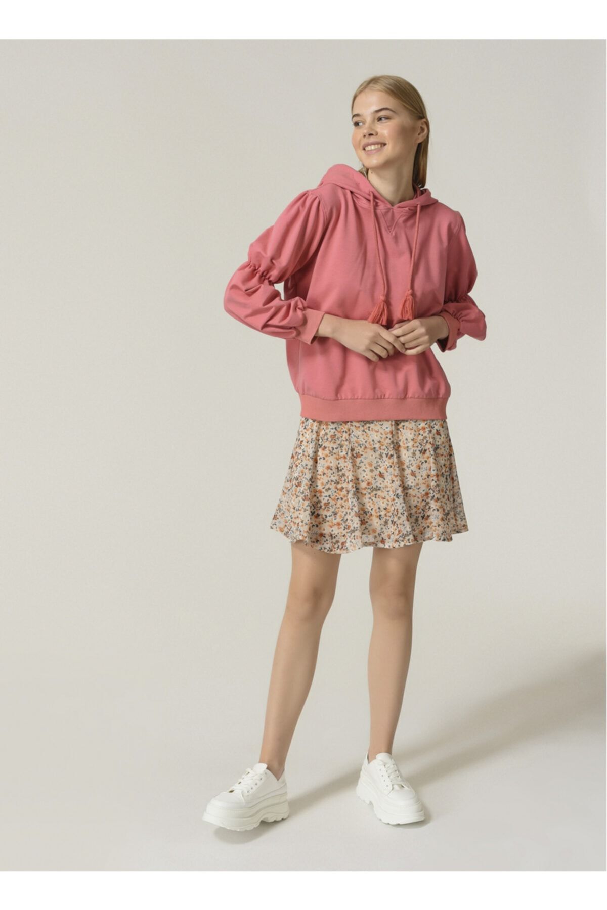 People By Fabrika Kol Detaylı Kapüşonlu Kadın Sweatshirt