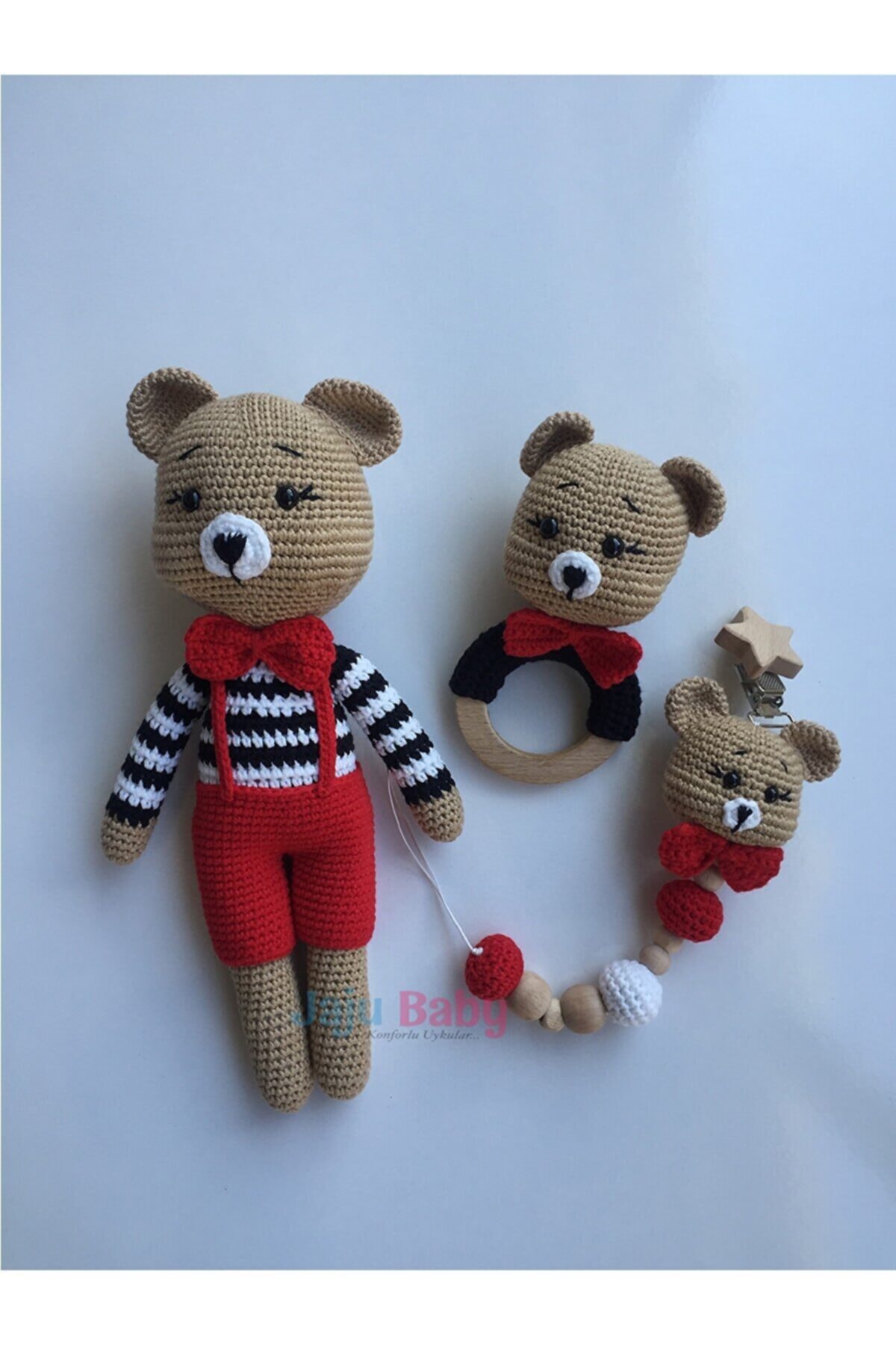 Jaju Baby Amigurumi Kırmızı Ayıcık 29 Cm Çıngırak Ve Emzik Zinciri Üçlü Set