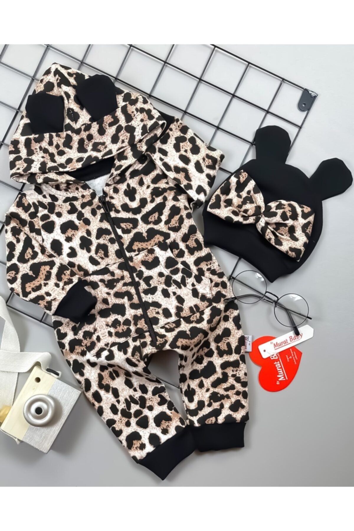BabyWorldStore Kız Bebek Leopar Kapşonlu Fermuarlı Şapkalı Tulum Takım