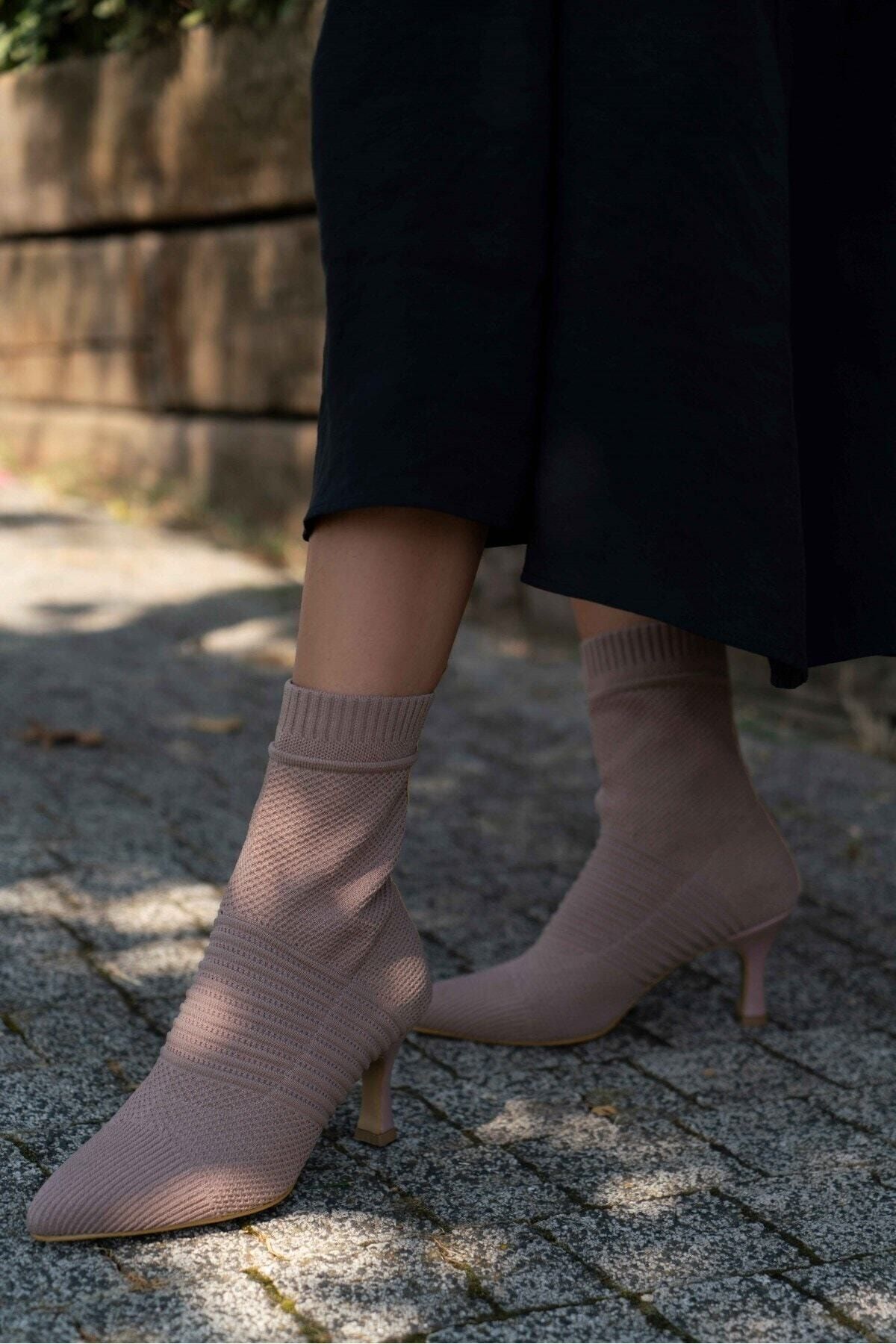 NİŞANTAŞI SHOES Eliza Koyu Bej Triko Sivri Burun Kadın Topuklu Ayakkabı