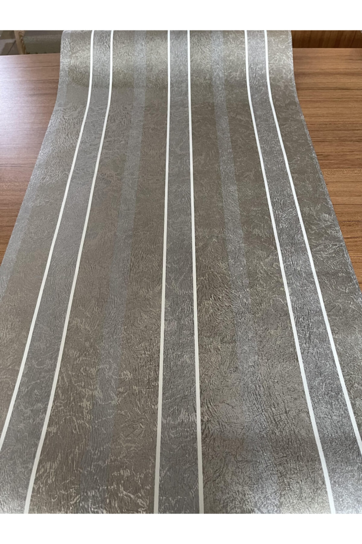 BAŞYAPI DİZAYN Gümüş Çizgili Ithal Duvar Kağıdı (5m²)