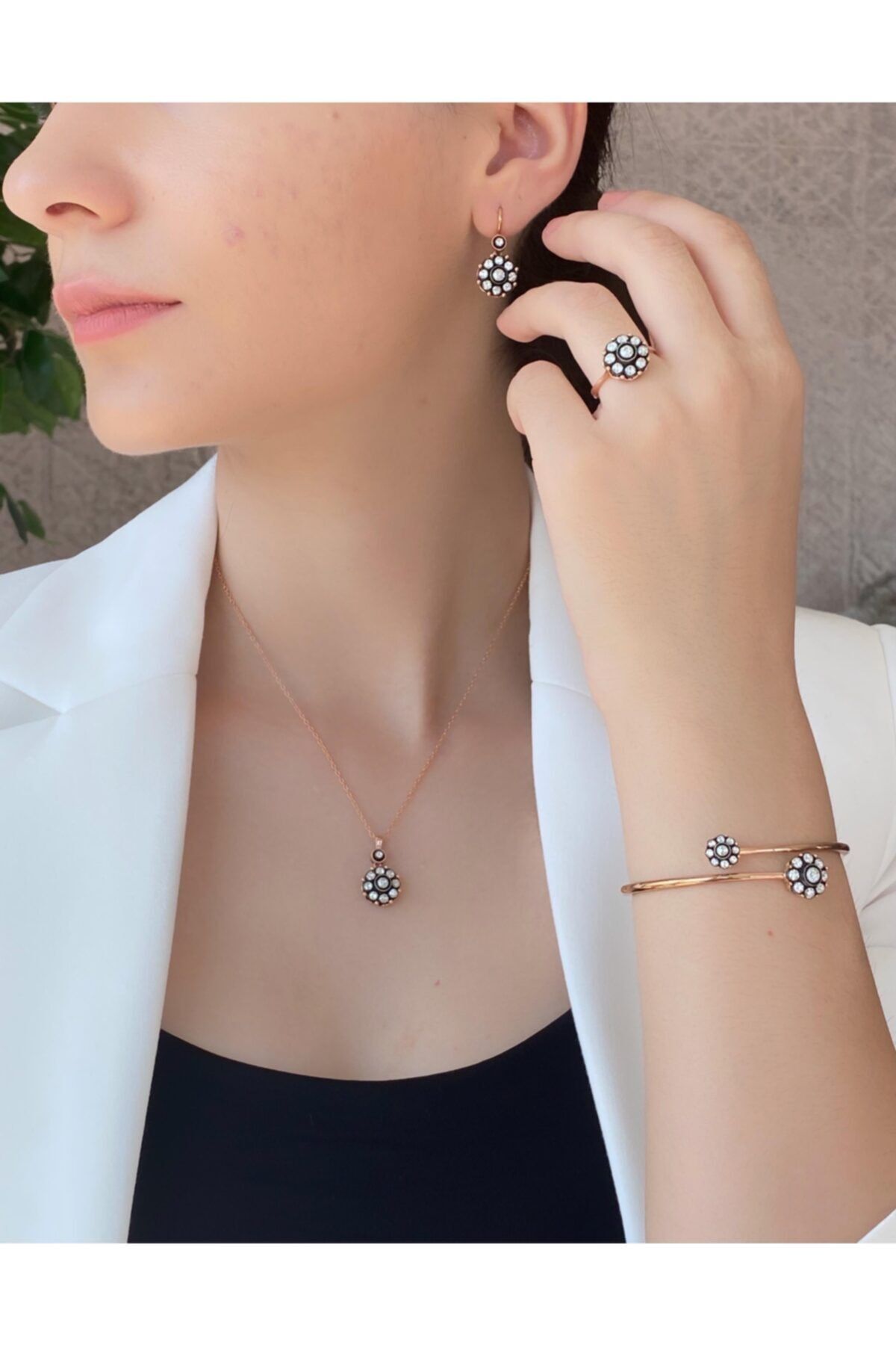 zümrüt sarraf 2.14 Karat Elmas Gül Bayan Set