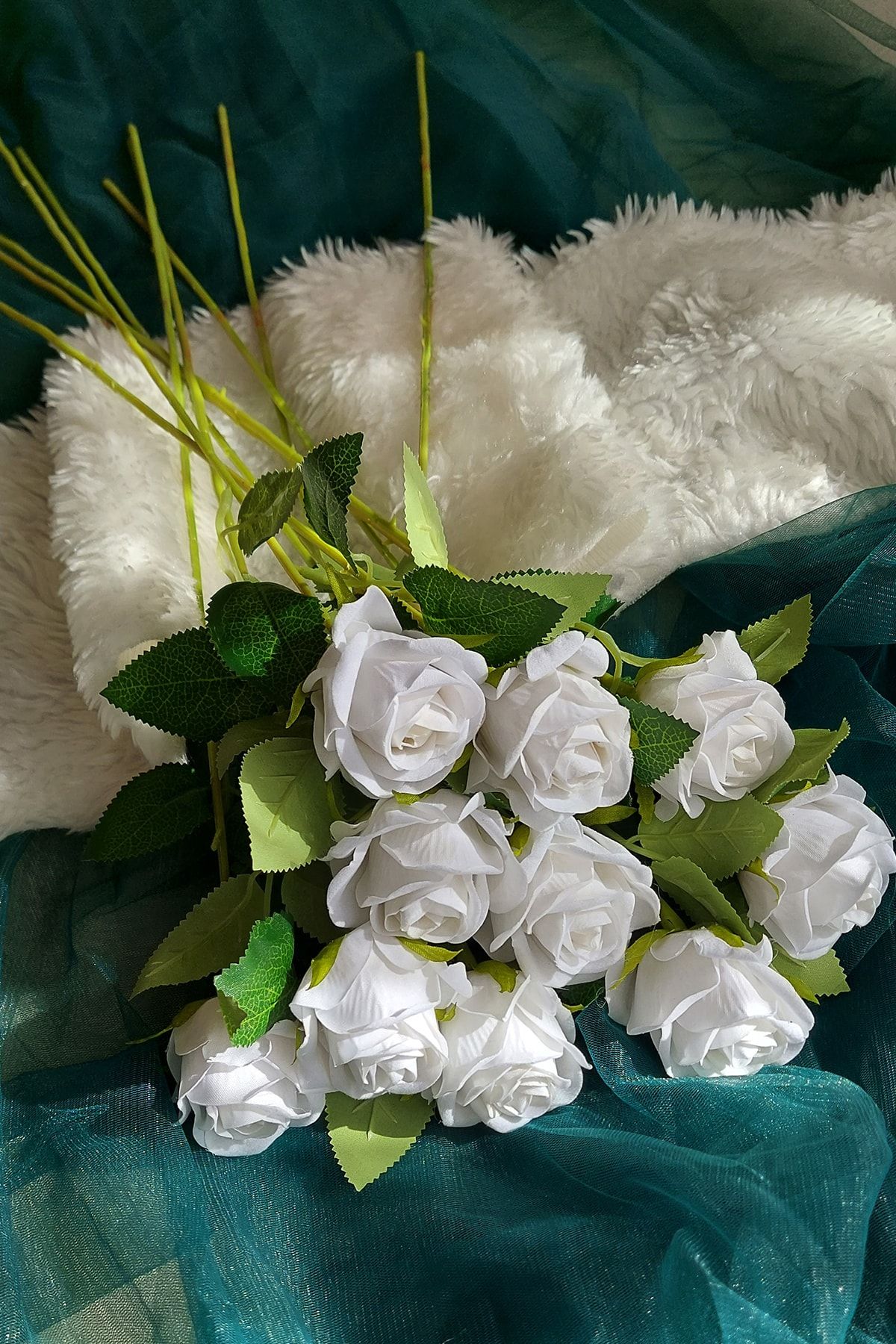 hobicehayaller Hkm Ticaret Kaliteli 50 Cm Uzunluk 6 Cm Gül Çapı Yapay Kadife Gül Beyaz 10 Adet