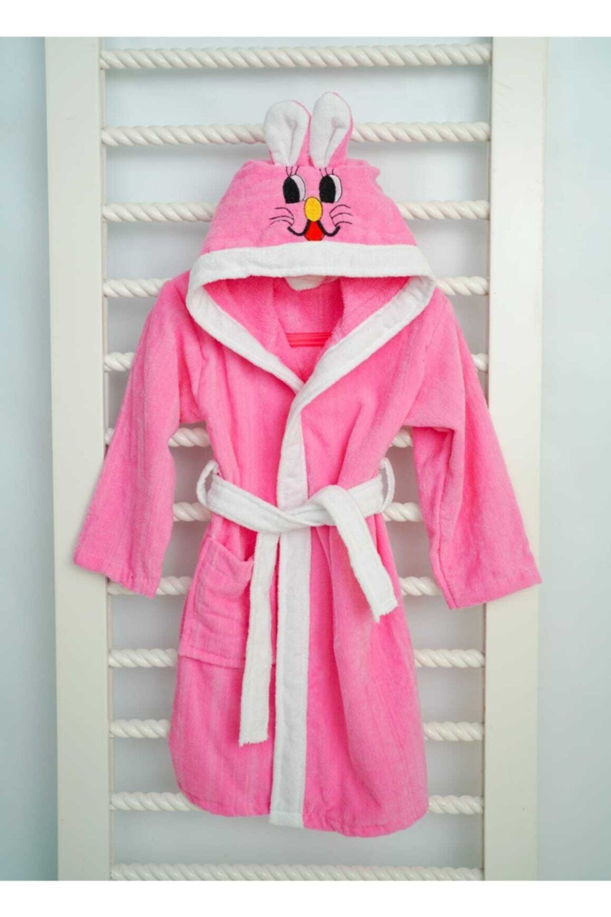 MNSTEKSTİL Unisex Çocuk Pembe Kapüşonlu Nakışlı Bornoz