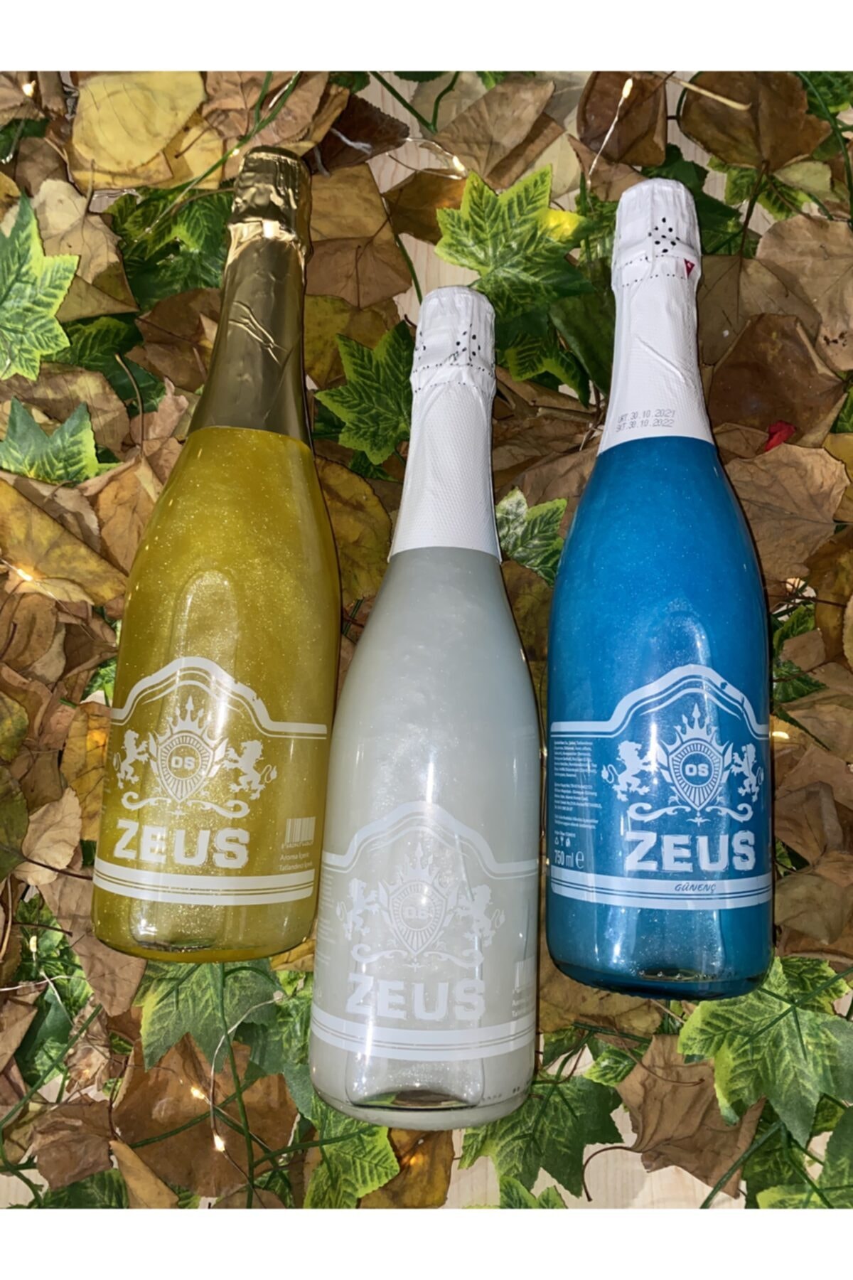 zeus meşrubat Simli Muz Hindistan Cevizi Ve Yabanmersini Ananas Aromalı Gazlı İçecek 3 Adet