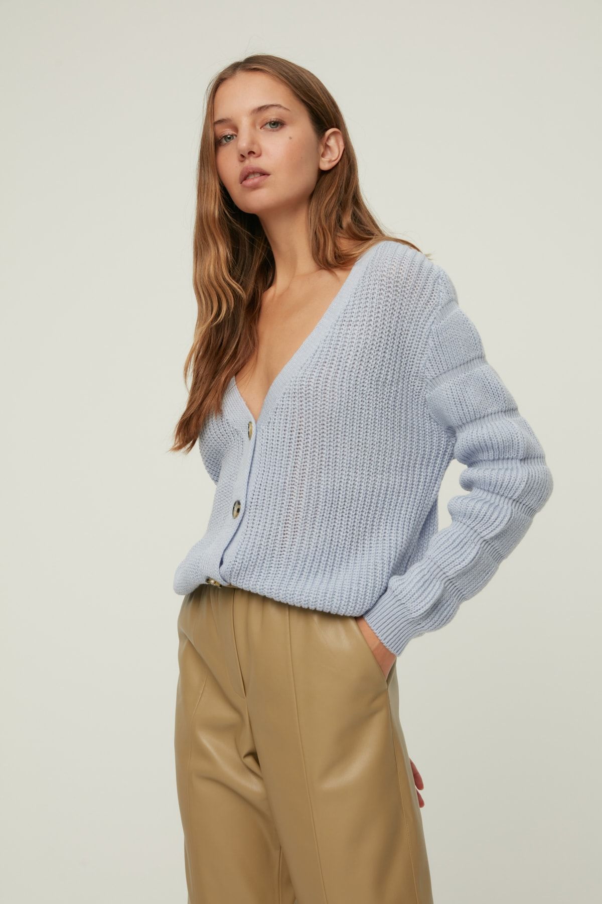 TRENDYOLMİLLA Açık Mavi Kol Detaylı Oversize Triko Hırka TWOAW22HI1110