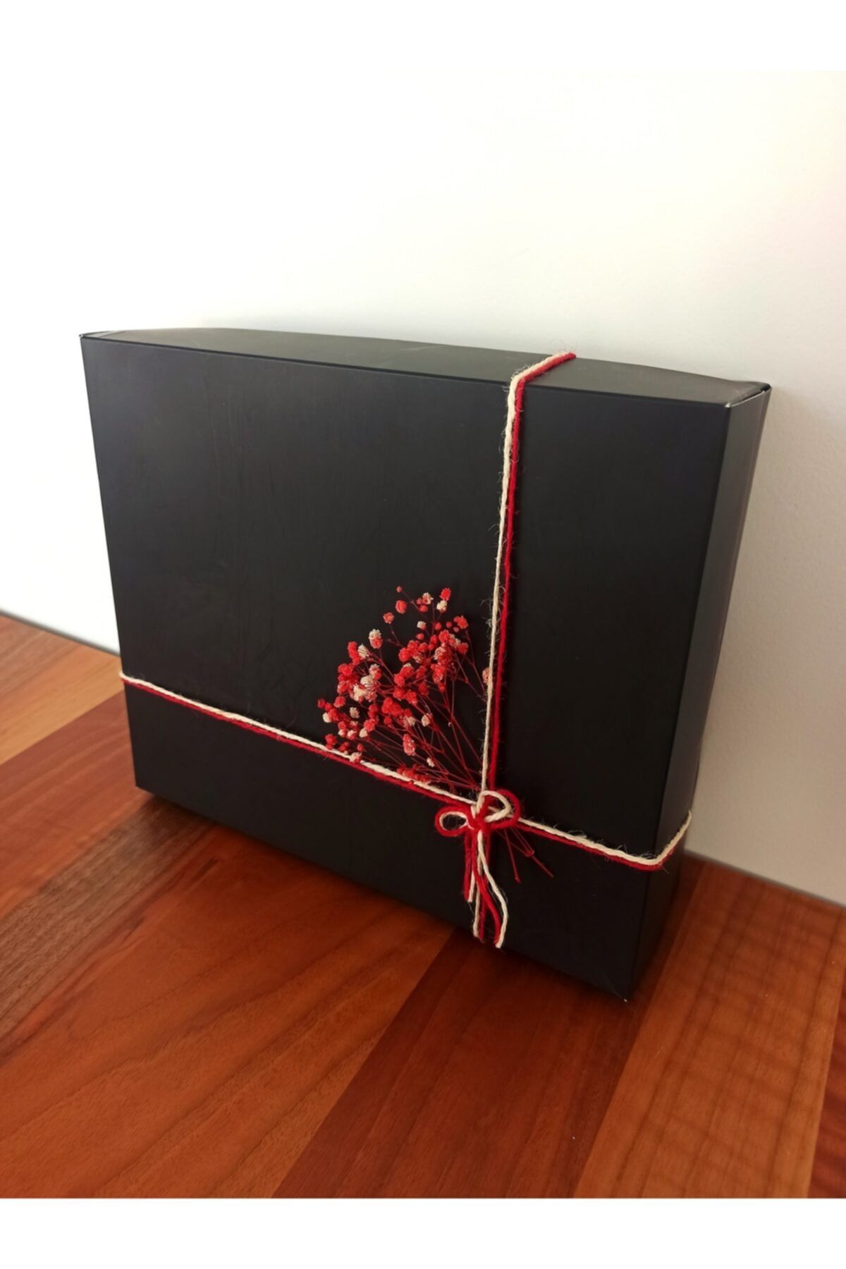 GIFT MIFT BOX Büyük Boy Siyah Yılbaşı Öğretmenler Günü Hediye Kutusu Hediyelik Kutu 30x25x9cm