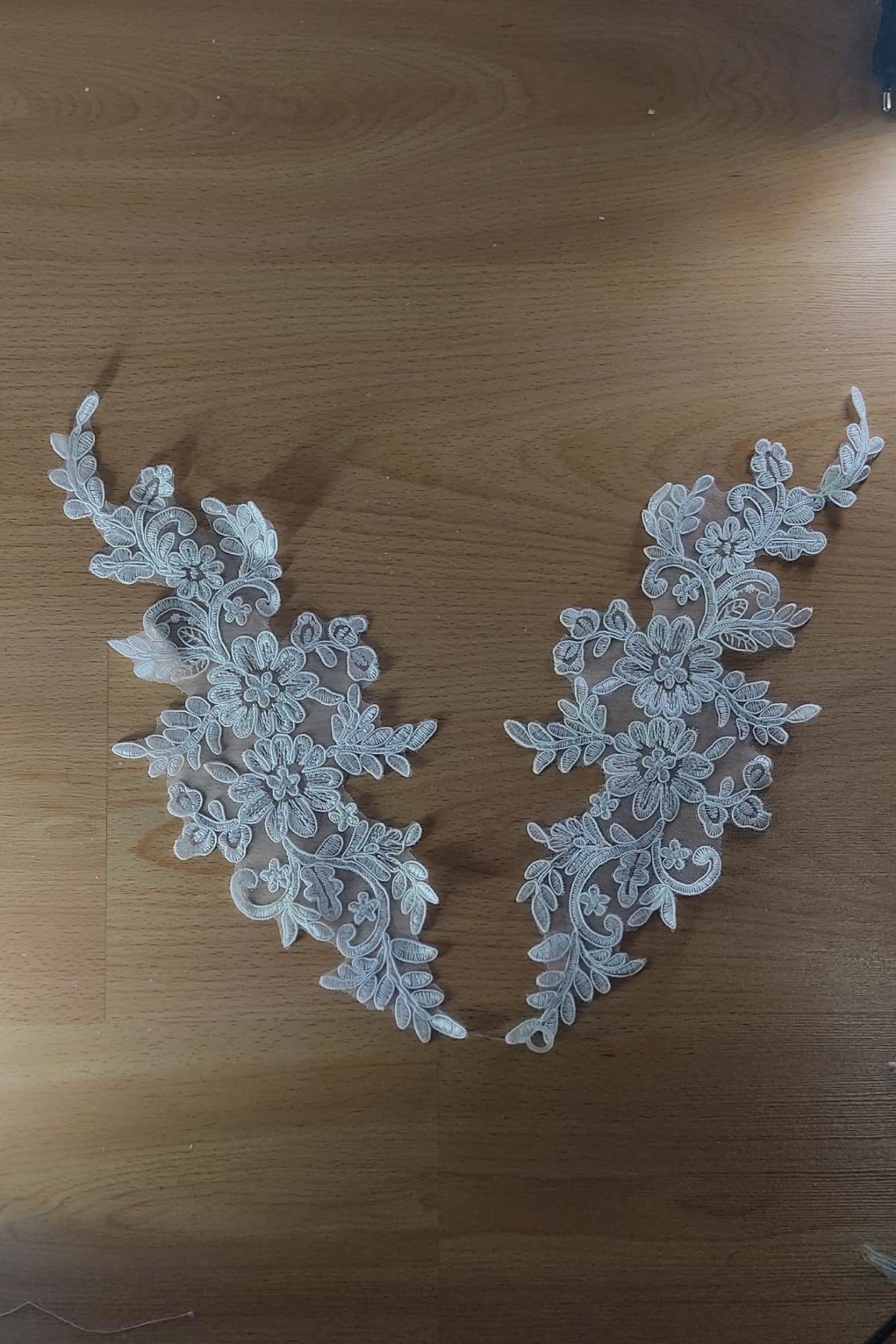 DUAYEN Fransız Güpür Dantel Kordineli Aplik Havadar Desen 1 Çift