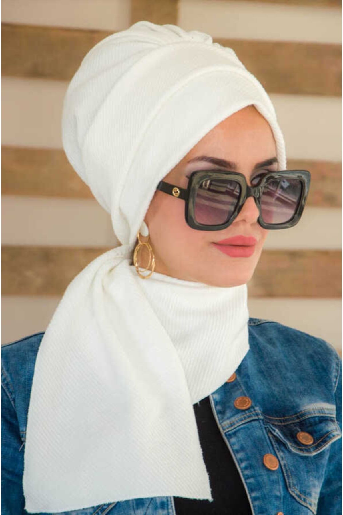 Aişe tesettür Beyaz Kışlık Atkılı Bone
