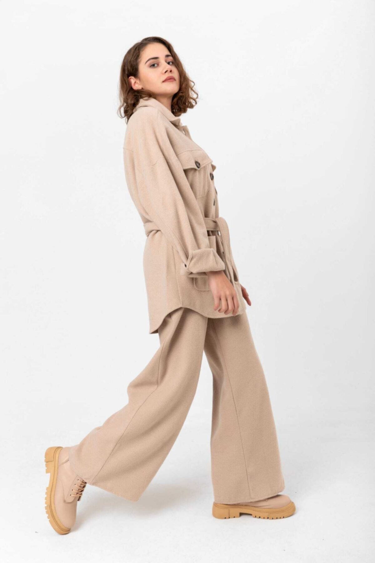 Tomore.e Kadın Kaşe Takım Bej