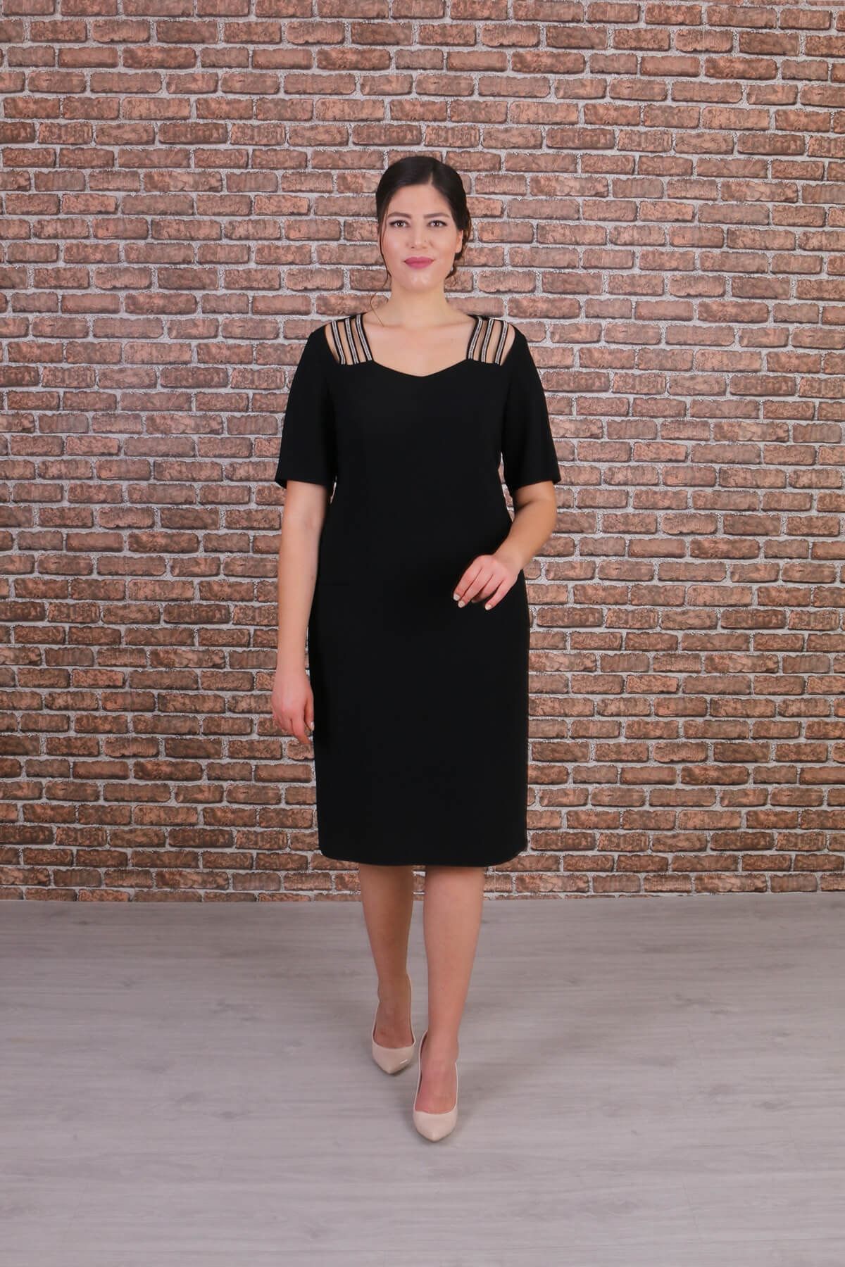 Nidya Moda Büyük Beden Kadın Siyah Omuz Taşlı Şeritli Abiye Elbise-4155as