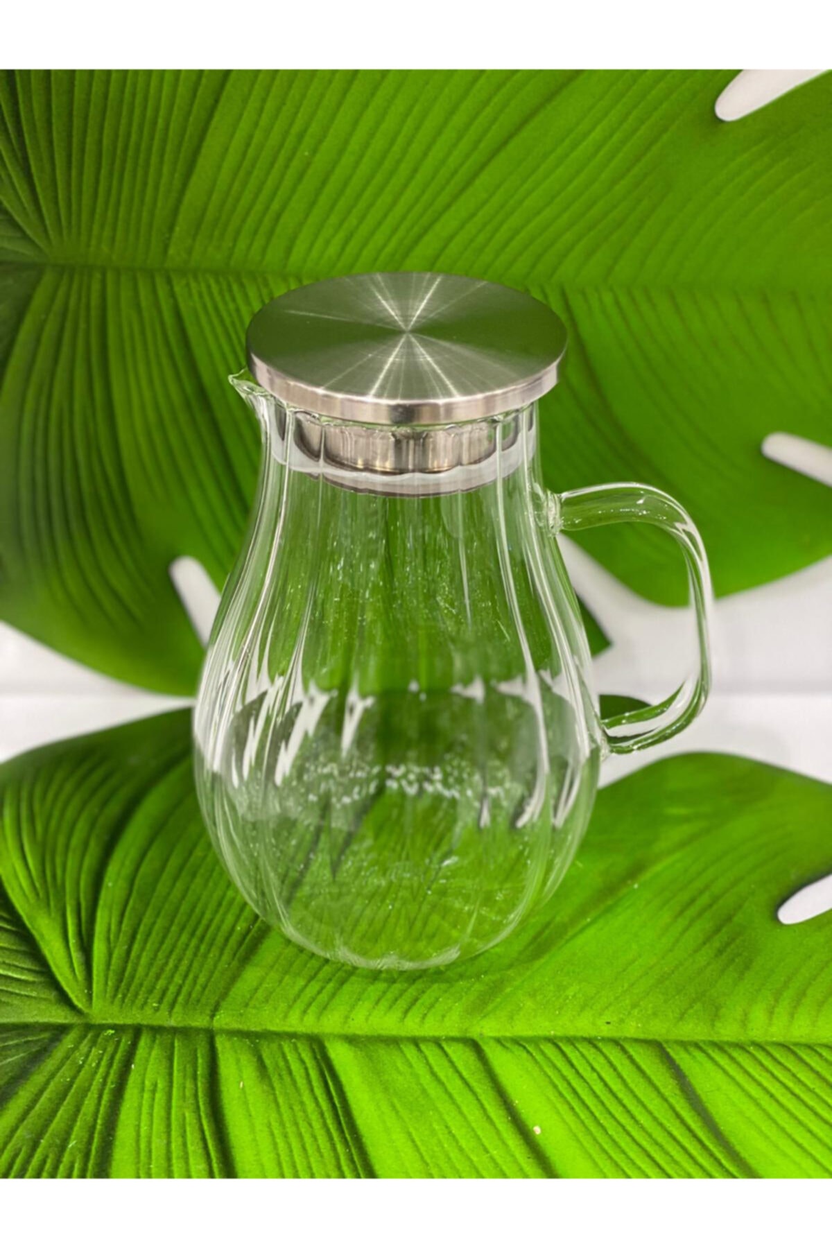 Hibana Cam Borosilikat Metal Kapak Sürahi - 1.6 Litre