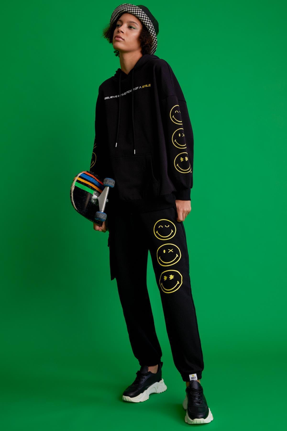 DeFacto Coool Smileyworld Lisanslı Beli Bağcıklı Jogger Eşofman Altı