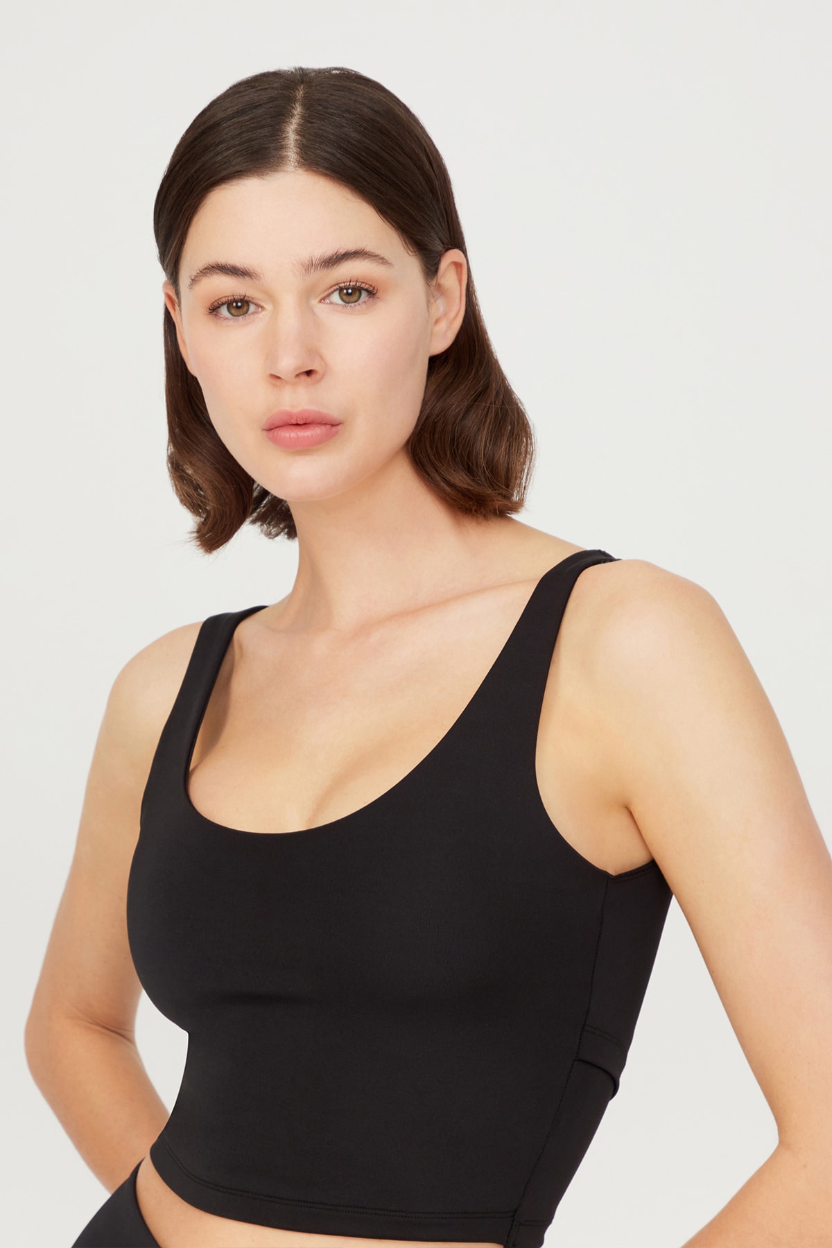 LOS OJOS Siyah Hafif Destekli Sırt Detaylı Kaplı Crop Top Büstiyer Cropped