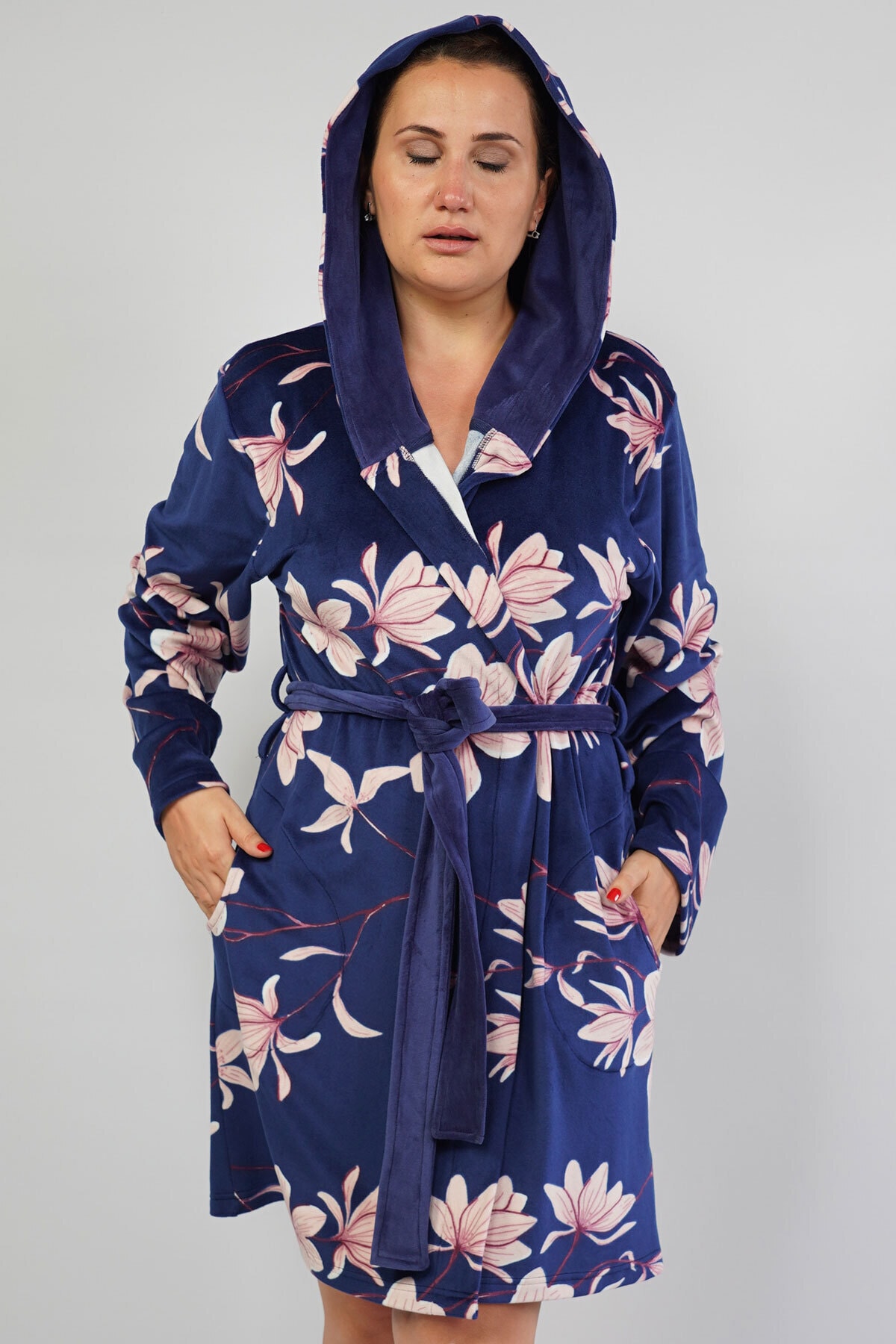 VİENETTA Kadife Büyük Beden Kapsonlu Uzun Kol Kısa Sabahlık