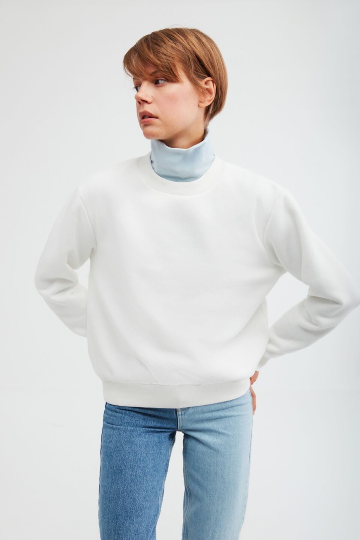 GRIMELANGE Alfa Kadın Beyaz Düz Renk Bisiklet Yaka Oversize Sweatshirt
