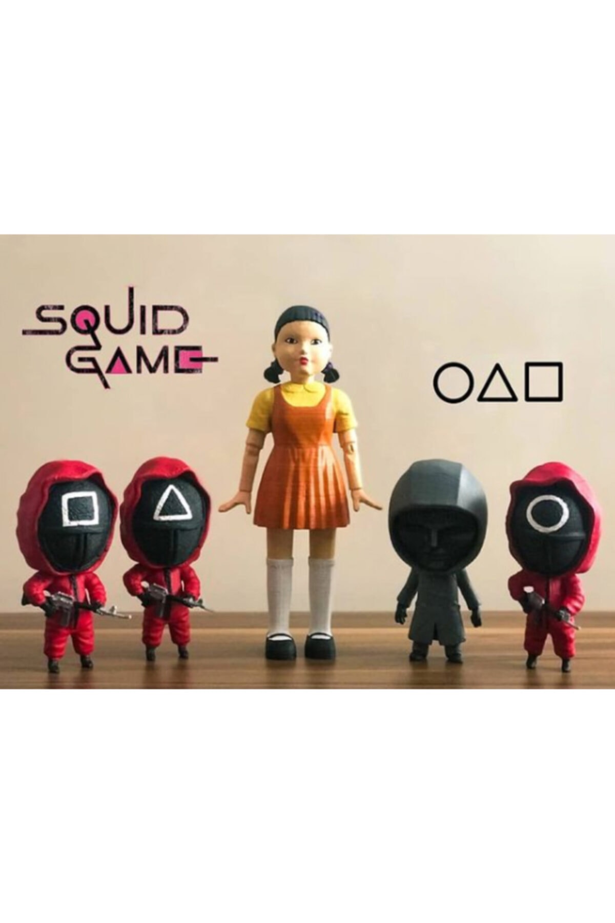 TERRAMETO Squid Game 3 Asker Ve 1 Bebek Figürü Set