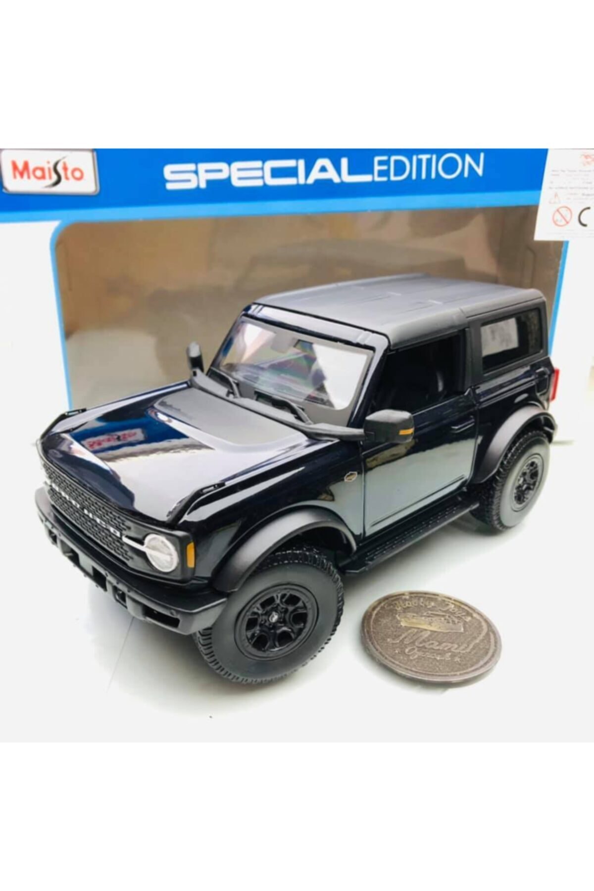 Maisto 2021 Bronco Wildtrak Dark Blue