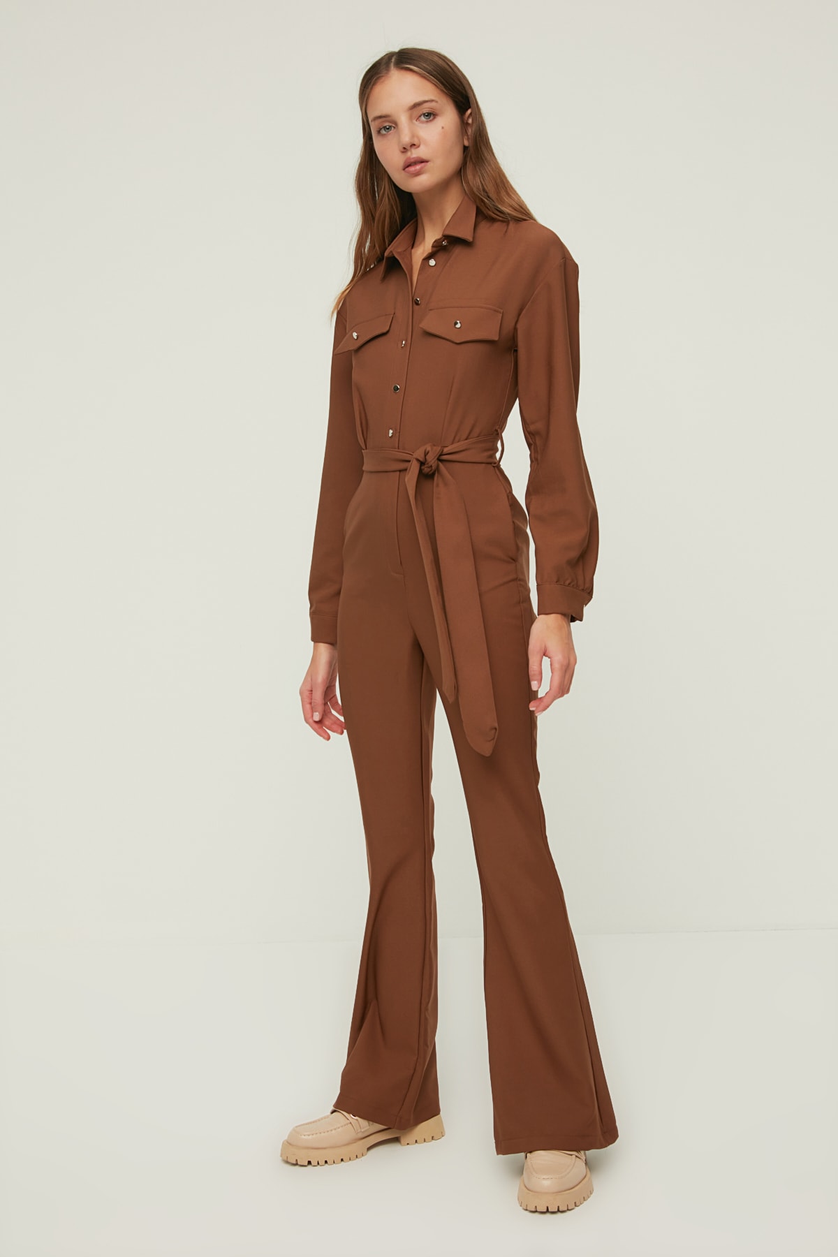 TRENDYOLMİLLA Kahverengi Kuşaklı Tulum TWOAW22TU0315