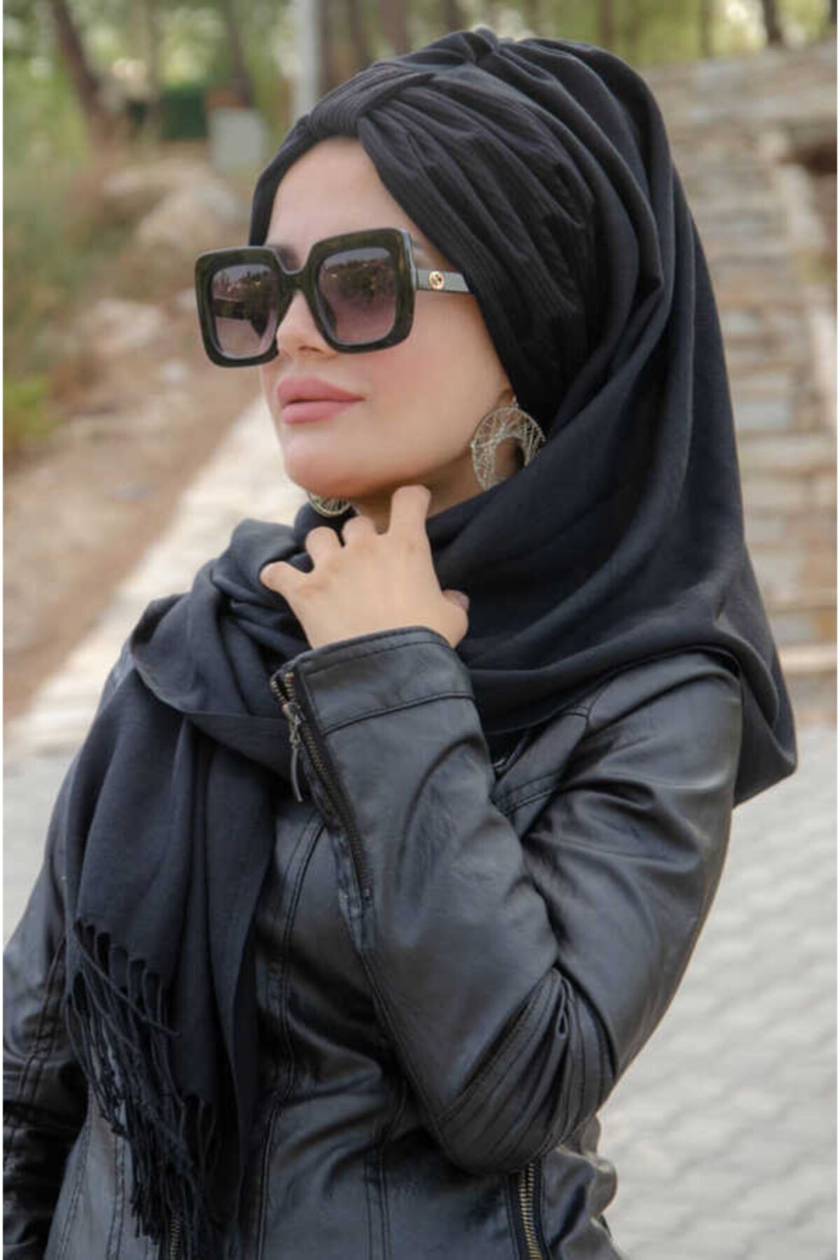 Aişe tesettür Biritli Siyah Hazır Şal
