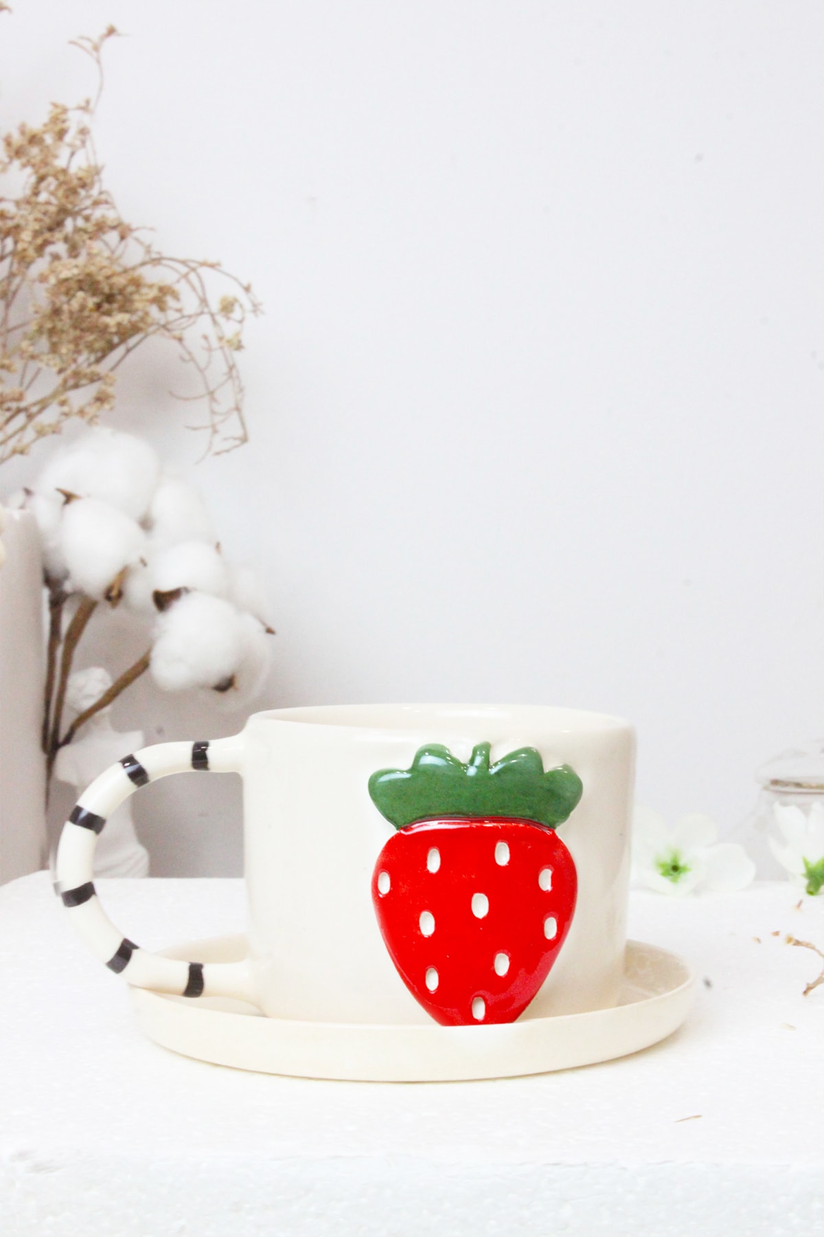 ada mia seramik Çilek Figürlü El Yapımı Seramik Mug
