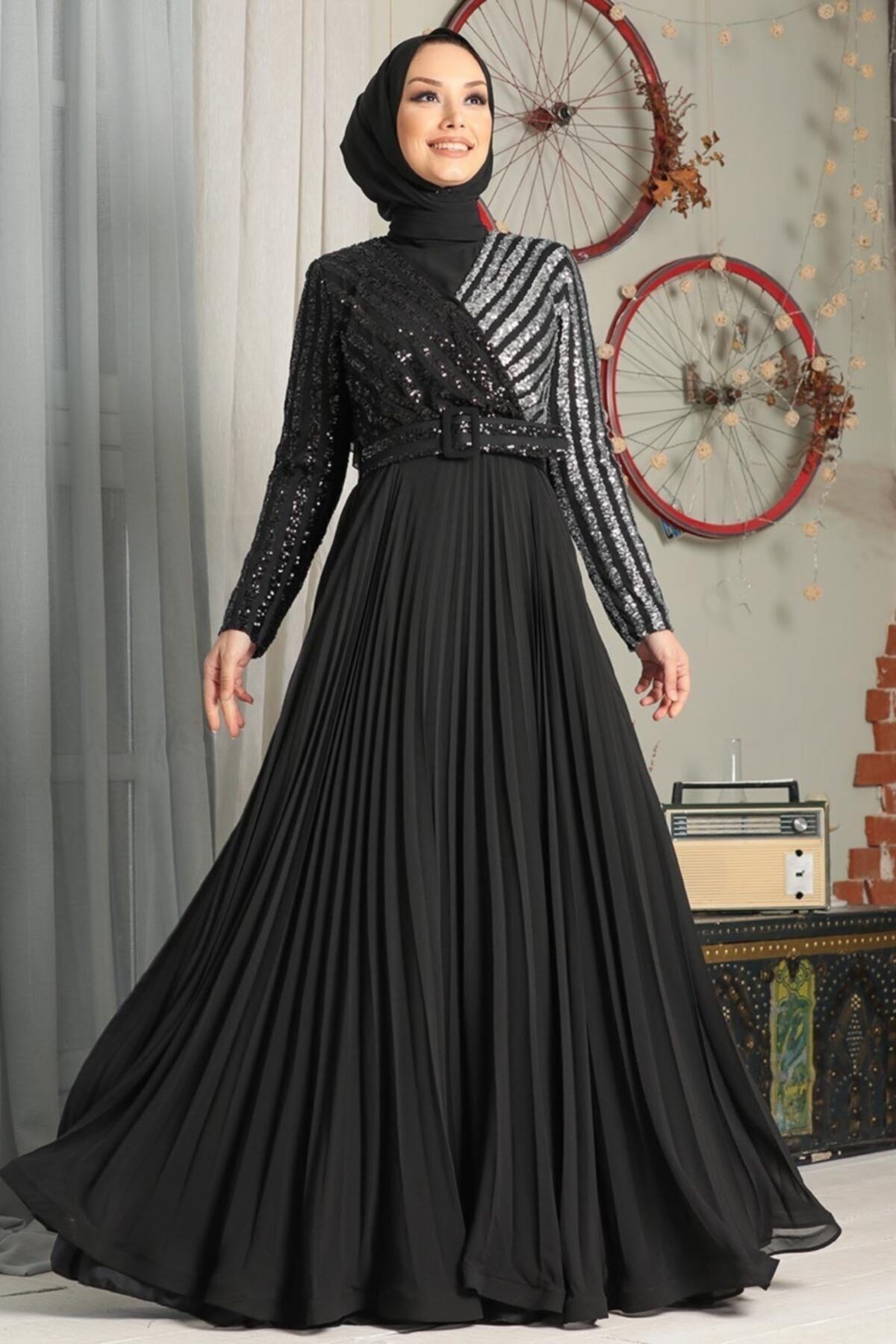 Neva Style Tesettür Abiye Elbise - Pul Payet Işlemeli Gümüş Tesettür Abiye Elbise 33130gms