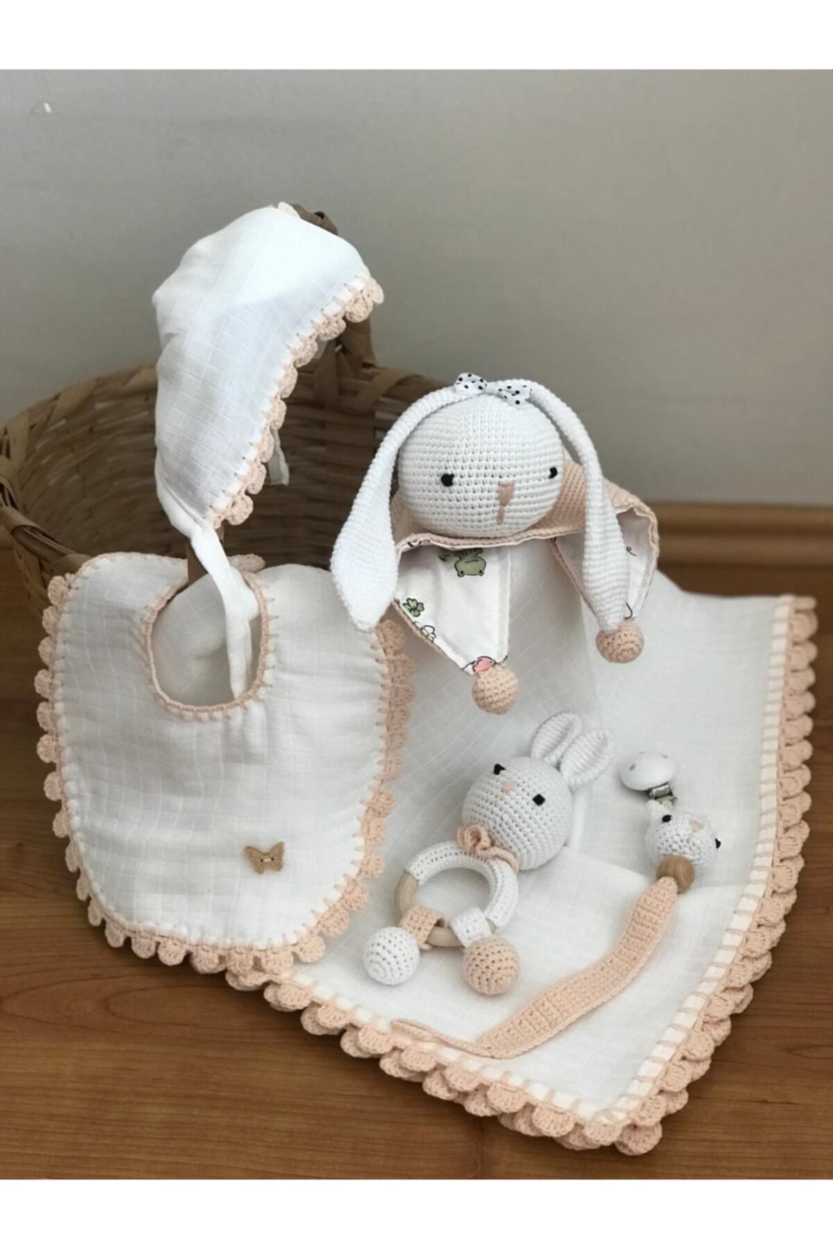 LUCKY MAMAS Yenidoğan Bebek Hediye Kutusu - Yenidoğan Seti- Tavşan Amigurumi Set