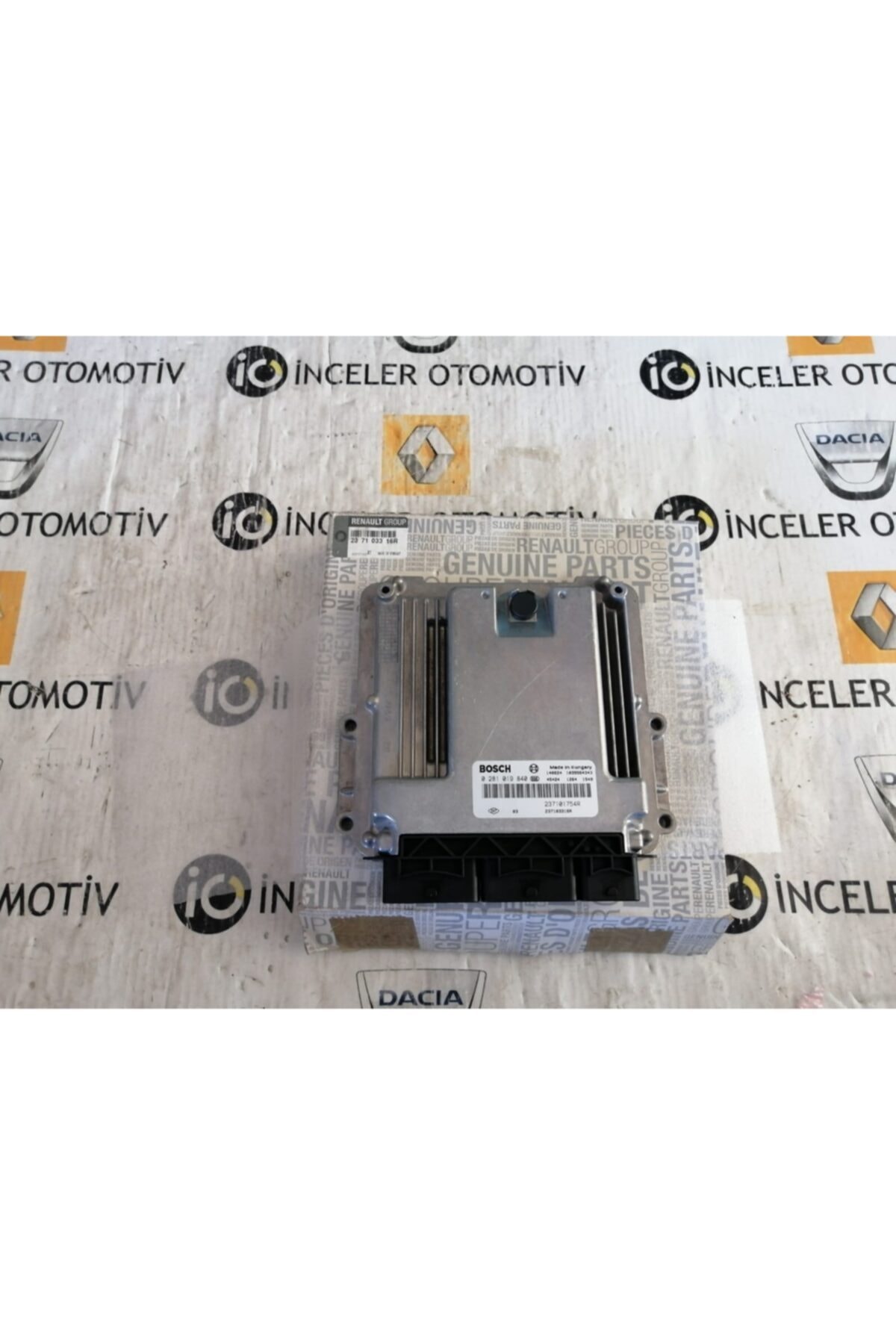 İnceler 237103316r Trafıc 3 2.0 M9r Motor Enjeksıyon Beynı Maıs