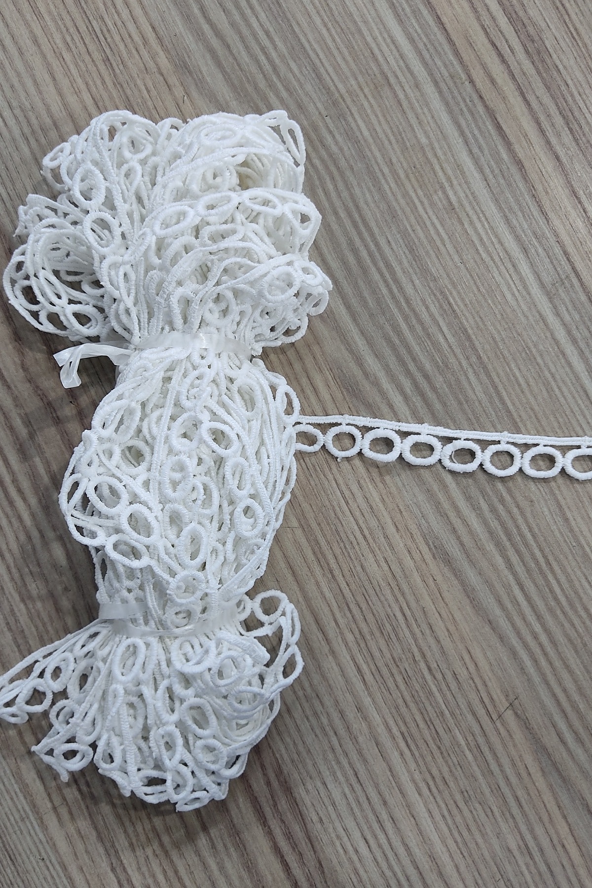 DUAYEN Güpür Dantel Küçük Halka Kenar Desen 13 Metre