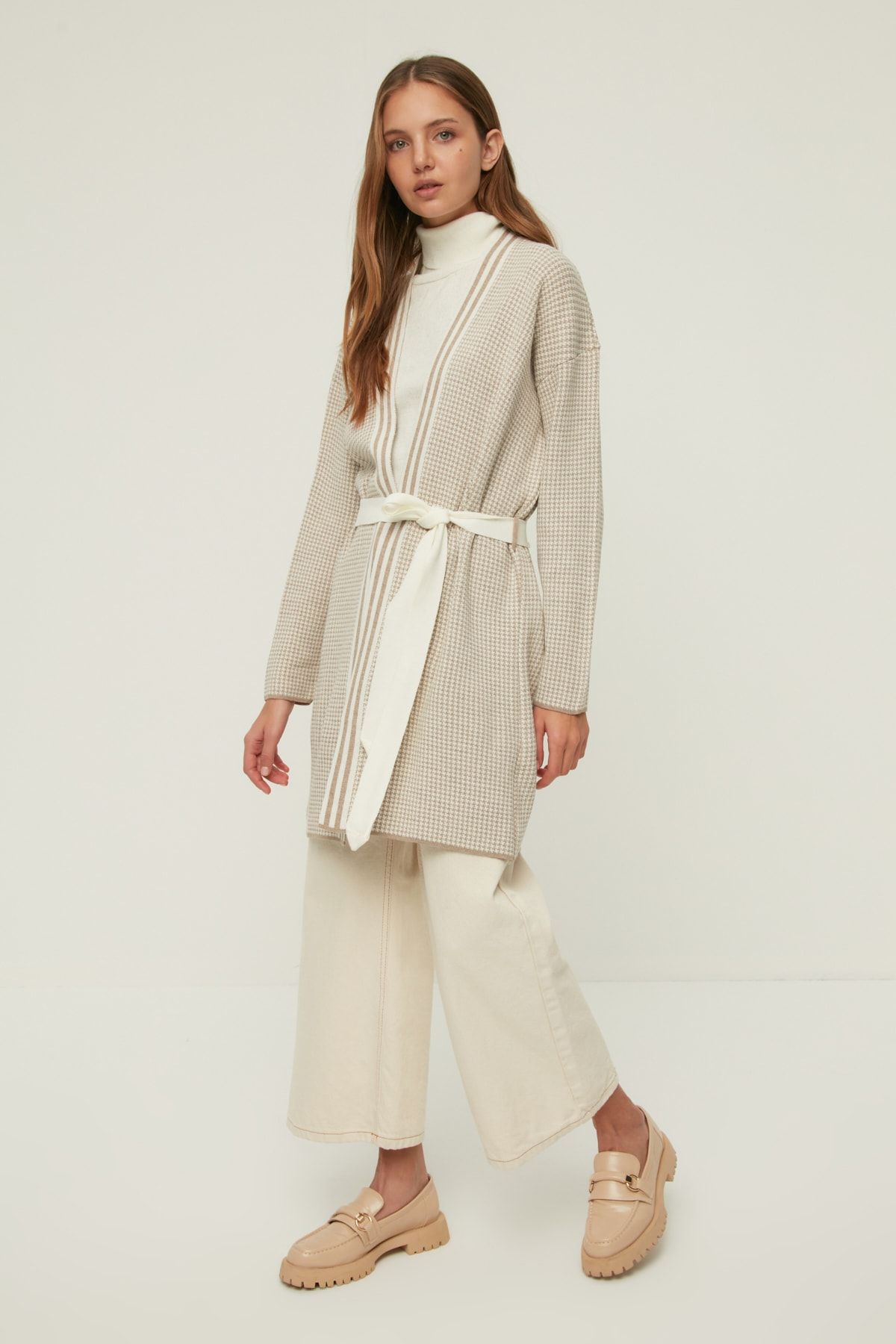 Trendyol Modest Vizon Kuşak Detaylı  Uzun Triko Hırka TCTAW22TH0149