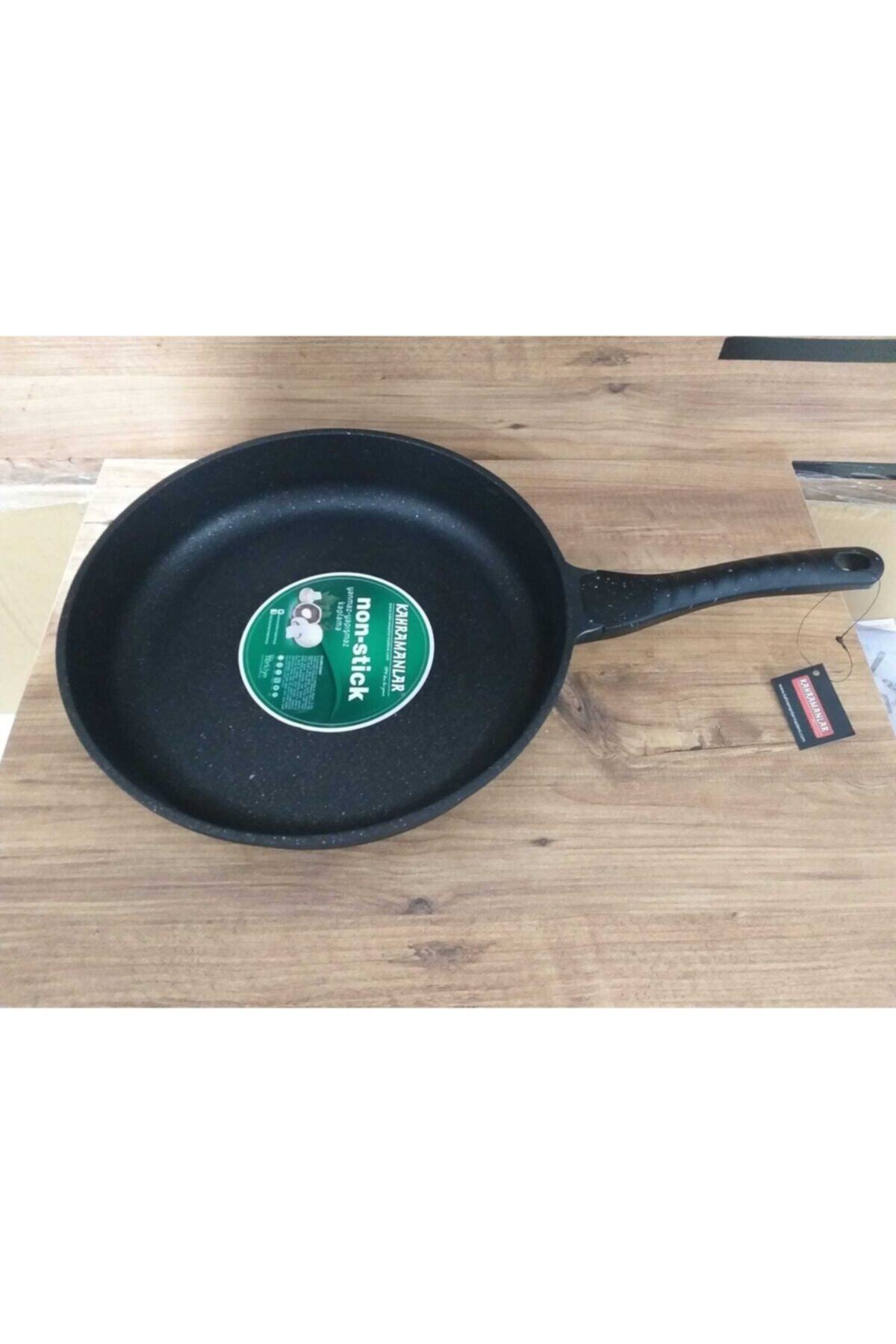 Kahramanlar 32 Cm Döküm Tava