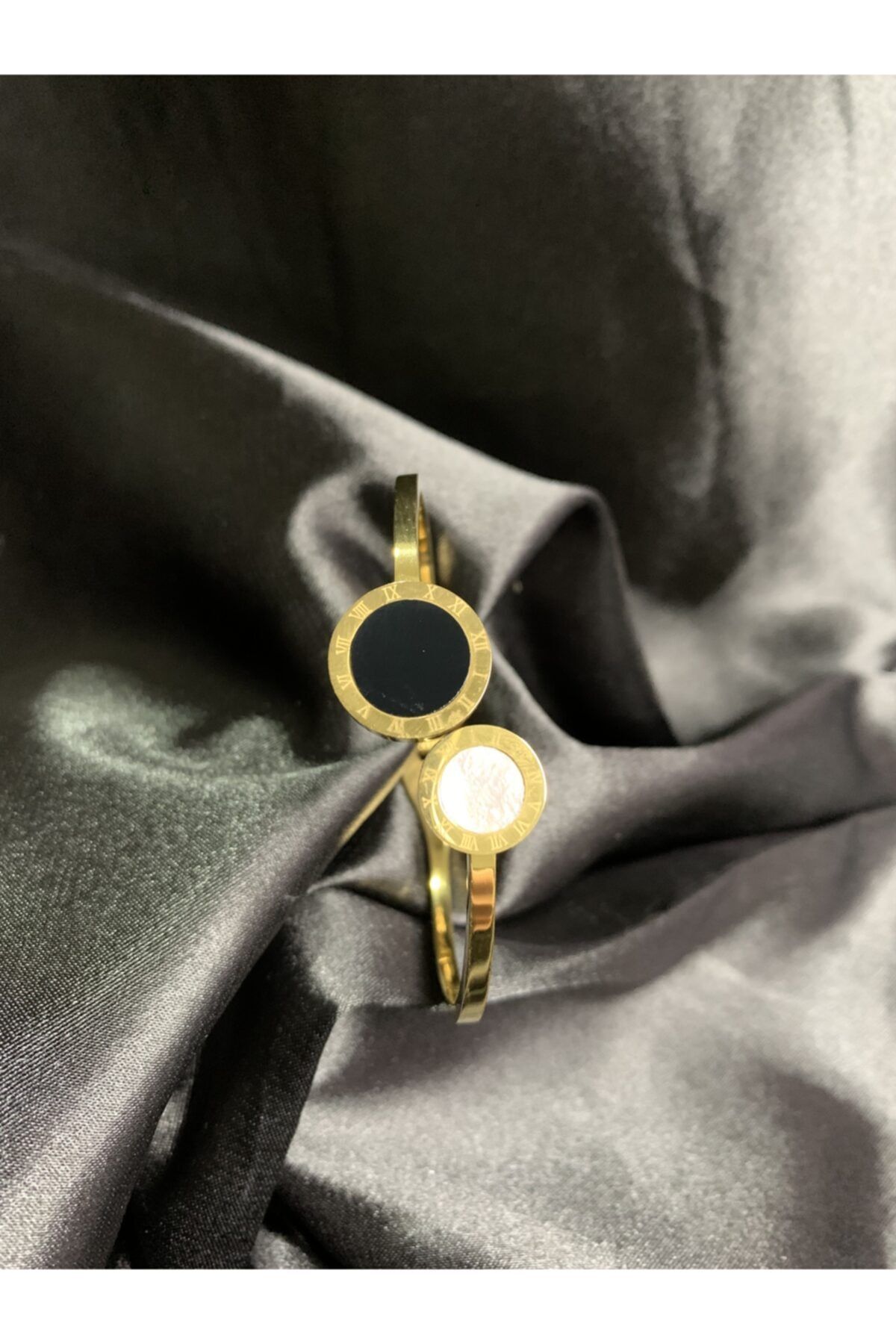 ARSLAN JEWELRY Siyah Beyaz Taş Detaylı Çelik Bileklik Kelepçe
