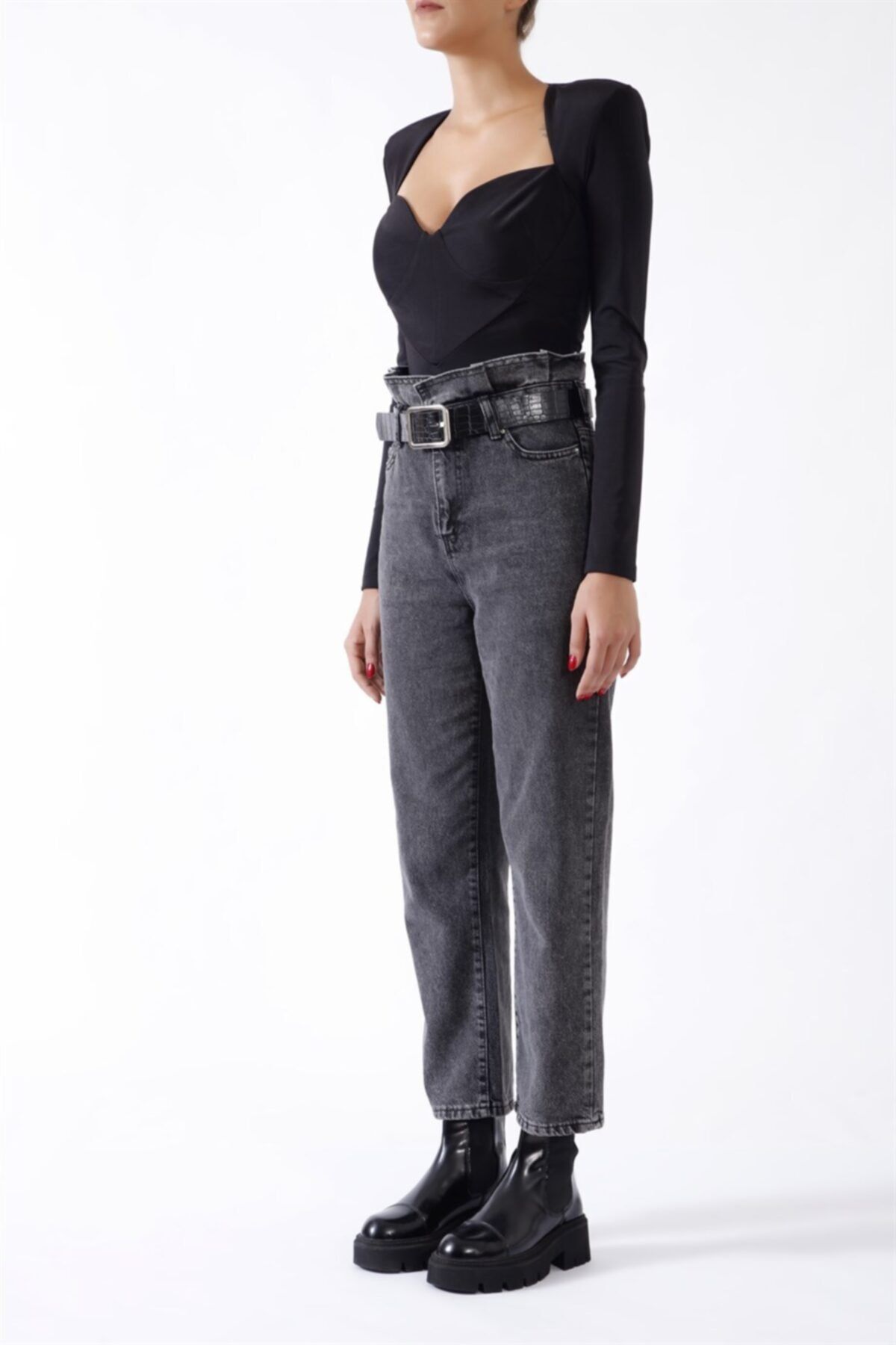 Attolye Siyah Kalp Yaka Bodysuit