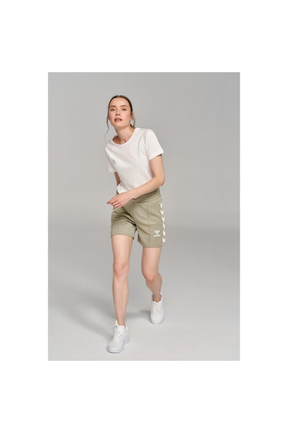 HUMMEL Hmlgenesis Shorts Kadın