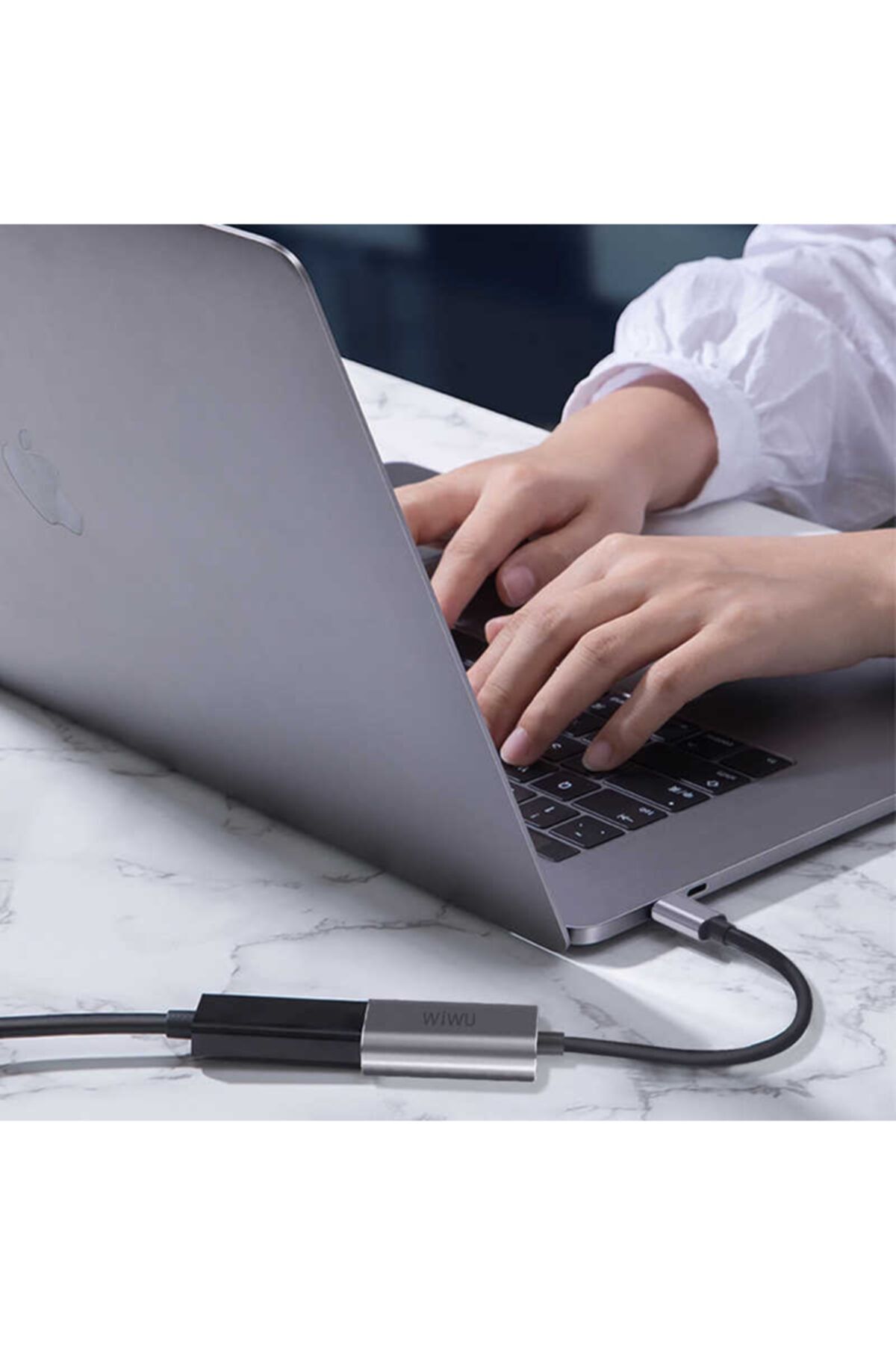 WIWU Macbook Pro 16 Inç Uyumlu Hdmı Çıkışlı Type-c Çoklayıcı