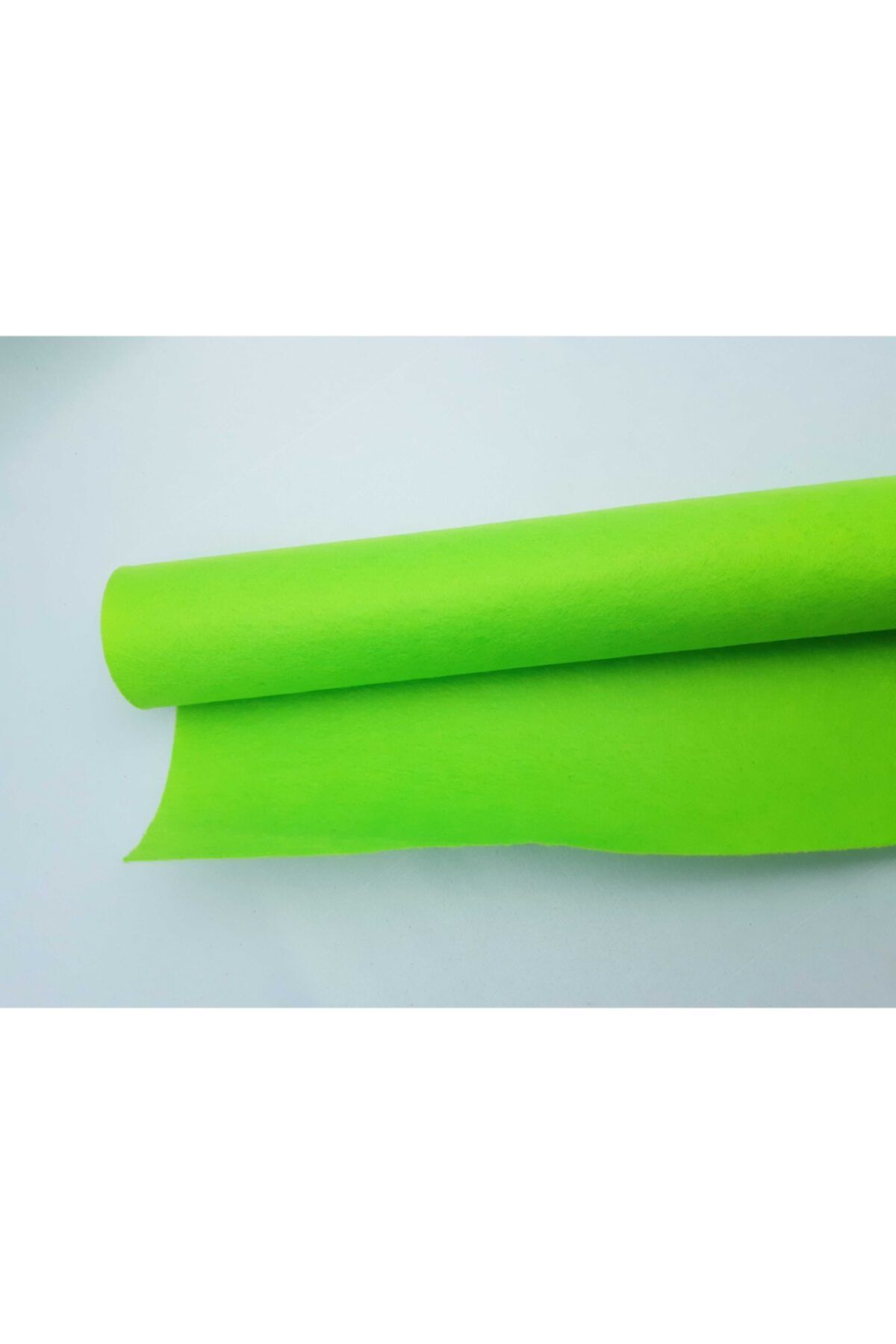 betüşce Neon Yeşil Renginde Ince Keçe 1mm Kalınlığında (1mt X 85 Cm Boyutunda)