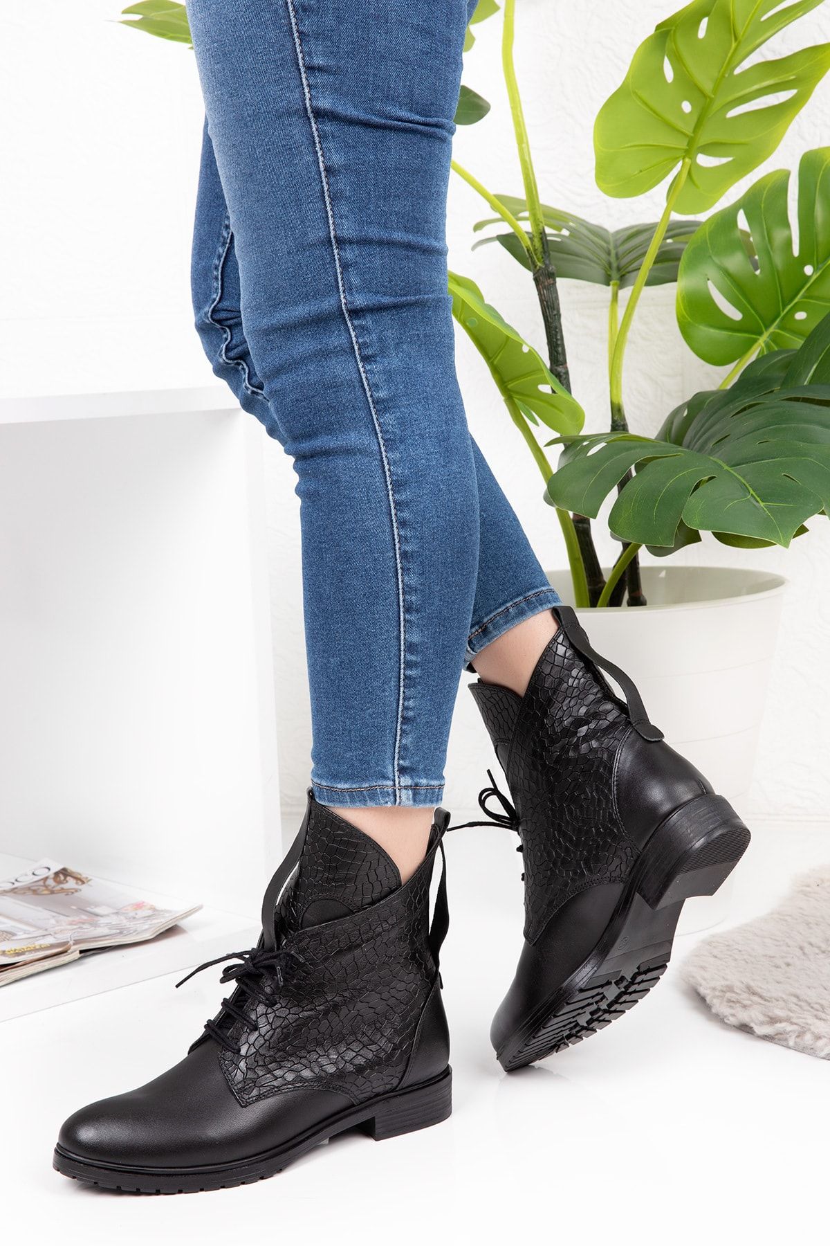 SANLORD SHOES Sanlord Hakiki Deri Kroko Baskılı Anatomik Taban Çift Bağcıklı Kadın Bot
