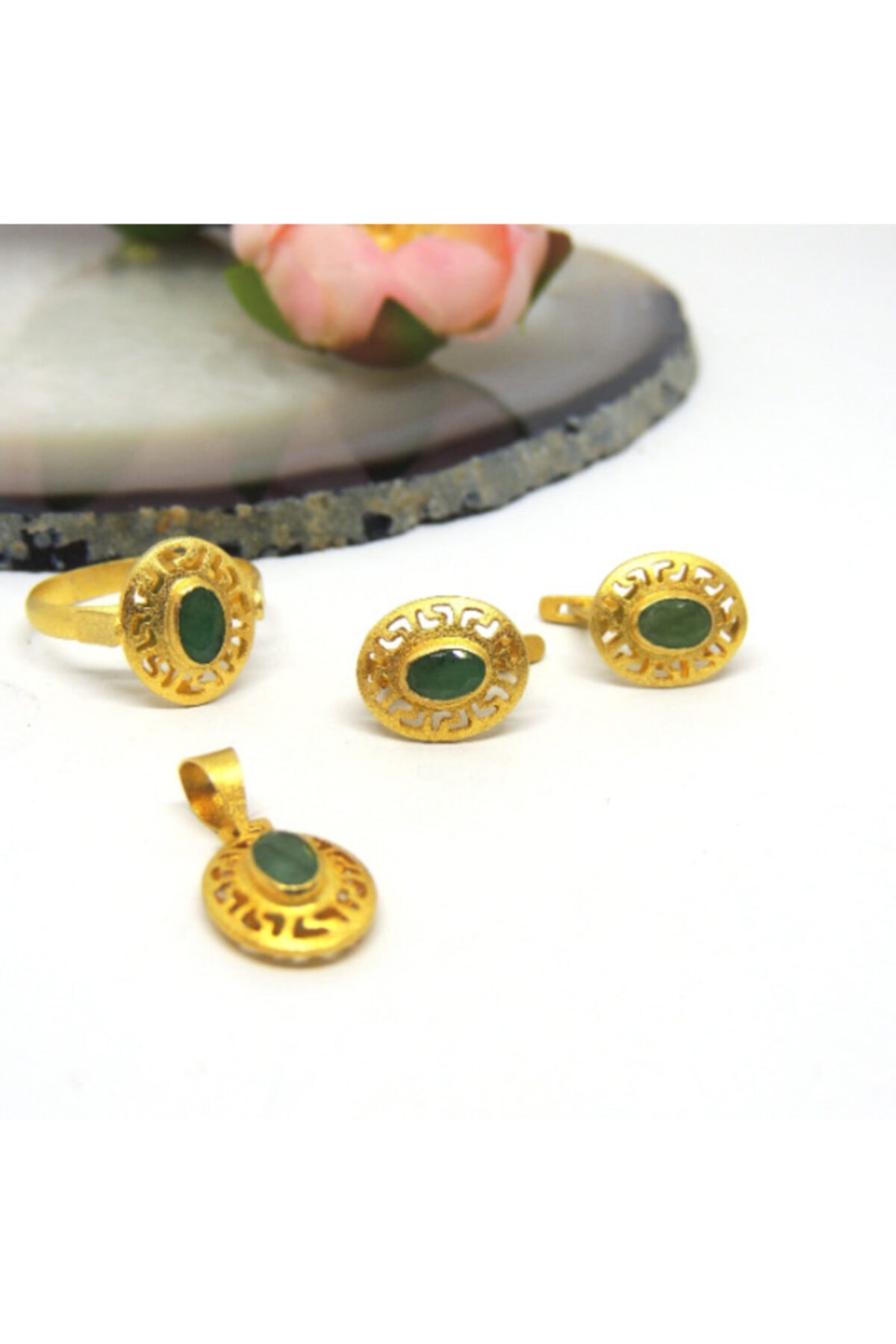 Maison Alanya 14 Ayar Altın Grek Desen Zümrüt Set